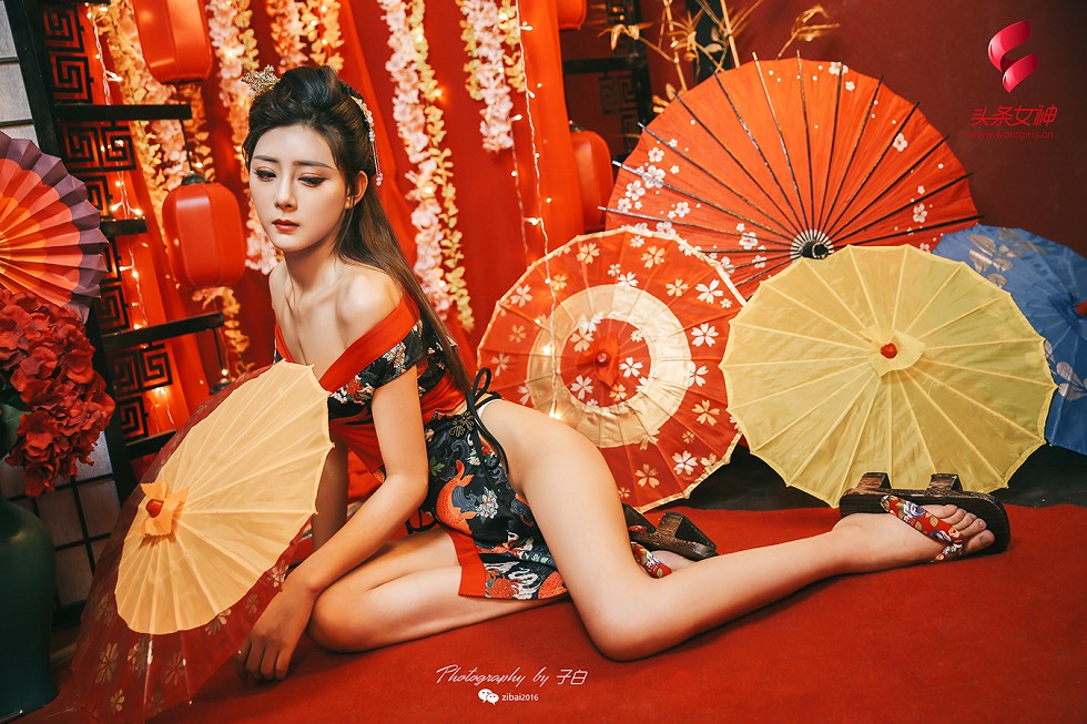 [Toutiao头条女神]No.705_嫩模莫晓希古典花魁服饰秀白嫩肌肤迷人美腿写真30P_极品性感美女