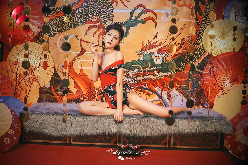 [Toutiao头条女神]No.705_嫩模莫晓希古典花魁服饰秀白嫩肌肤迷人美腿写真30P_极品性感美女