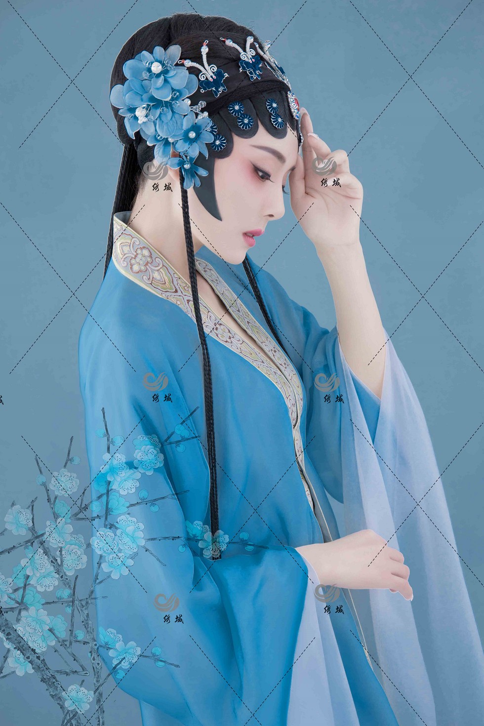 [Toutiao头条女神]No.789_嫩模莫晓希私房古典服饰真空半脱露美背性感写真21P_极品性感美女