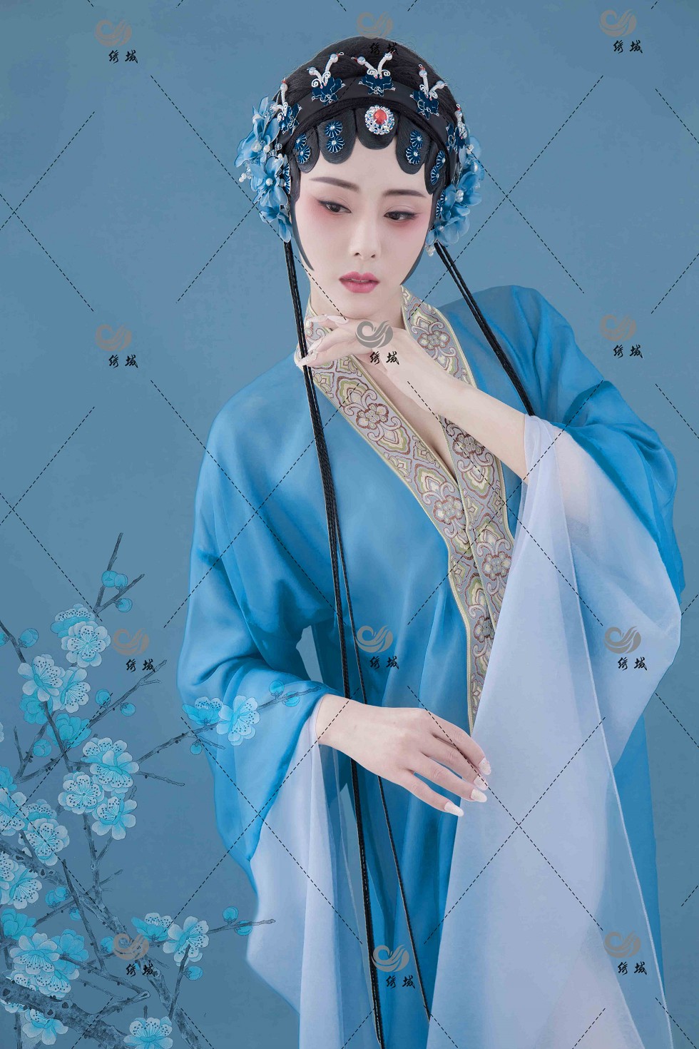 [Toutiao头条女神]No.789_嫩模莫晓希私房古典服饰真空半脱露美背性感写真21P_极品性感美女