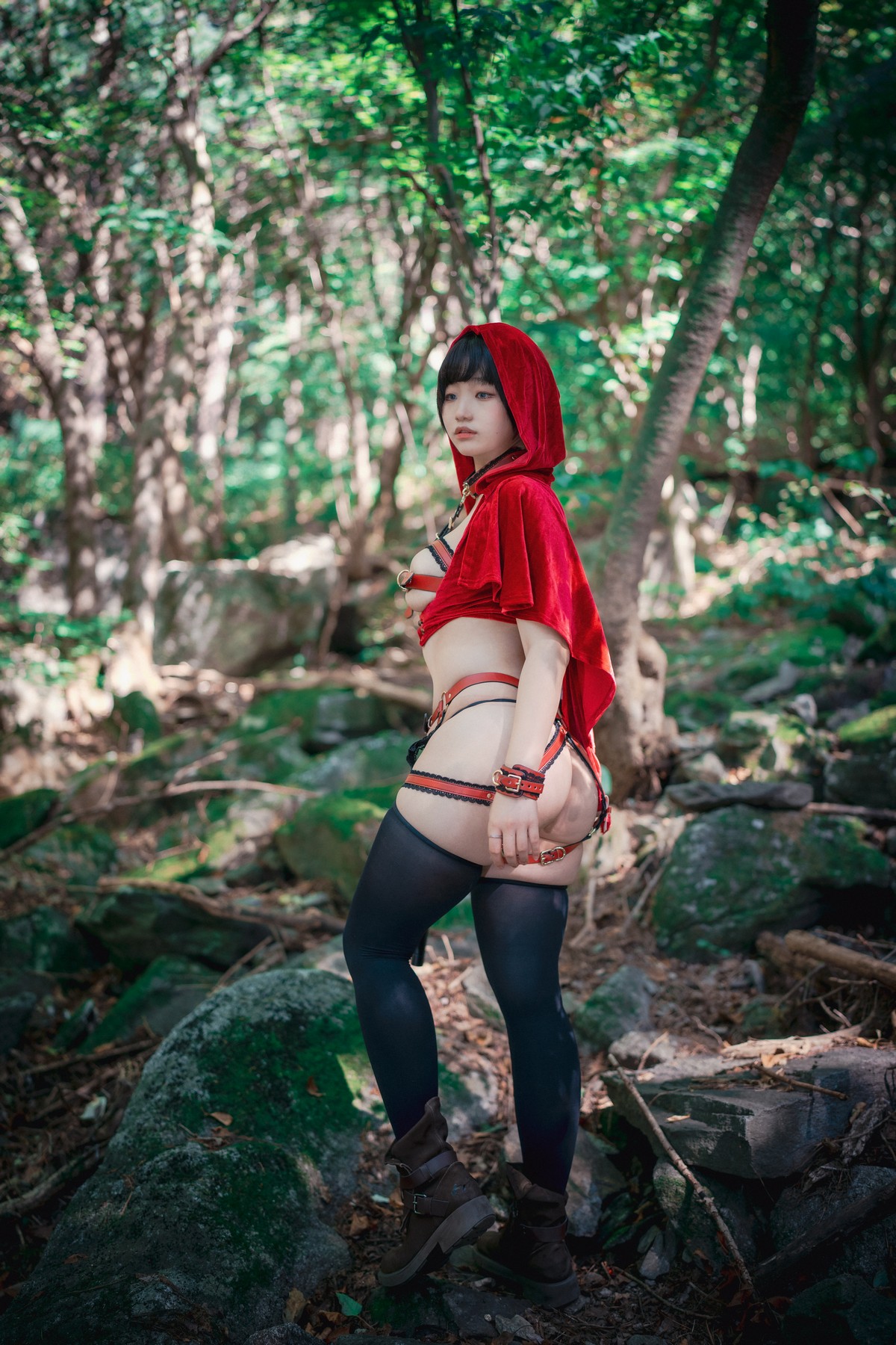 [DJAWA]No.194_Mimmi_Naughty Red Hiring Hood主题户外红色情趣服饰惹火诱惑写真125P_极品性感美女