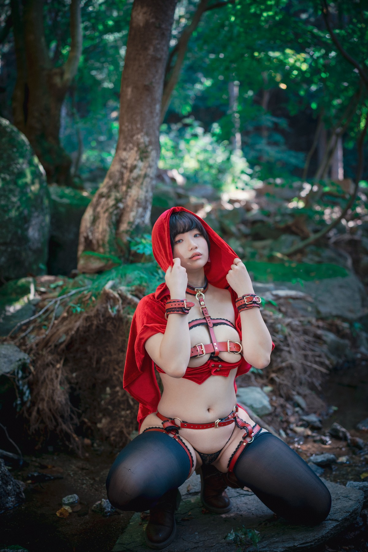 [DJAWA]No.194_Mimmi_Naughty Red Hiring Hood主题户外红色情趣服饰惹火诱惑写真125P_极品性感美女