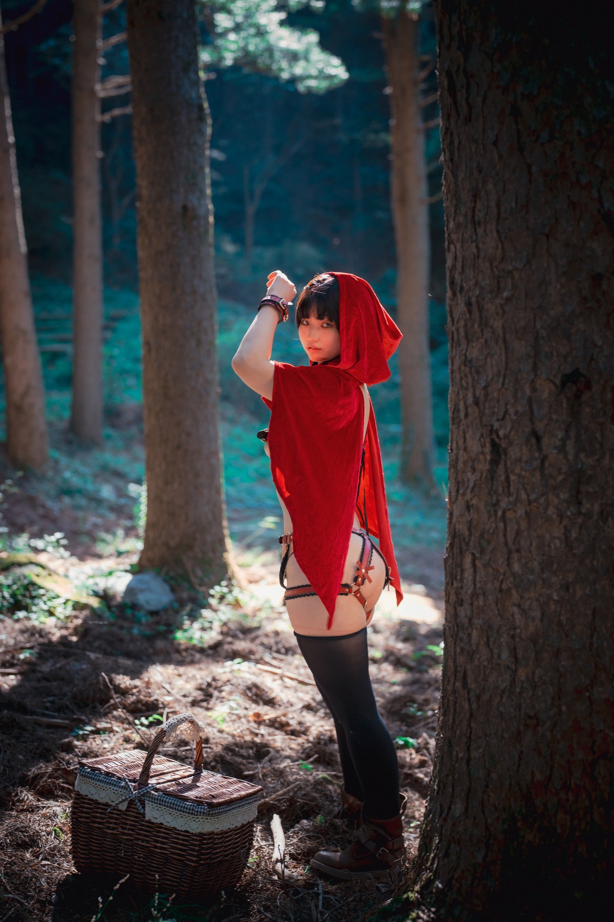 [DJAWA]No.194_Mimmi_Naughty Red Hiring Hood主题户外红色情趣服饰惹火诱惑写真125P_极品性感美女