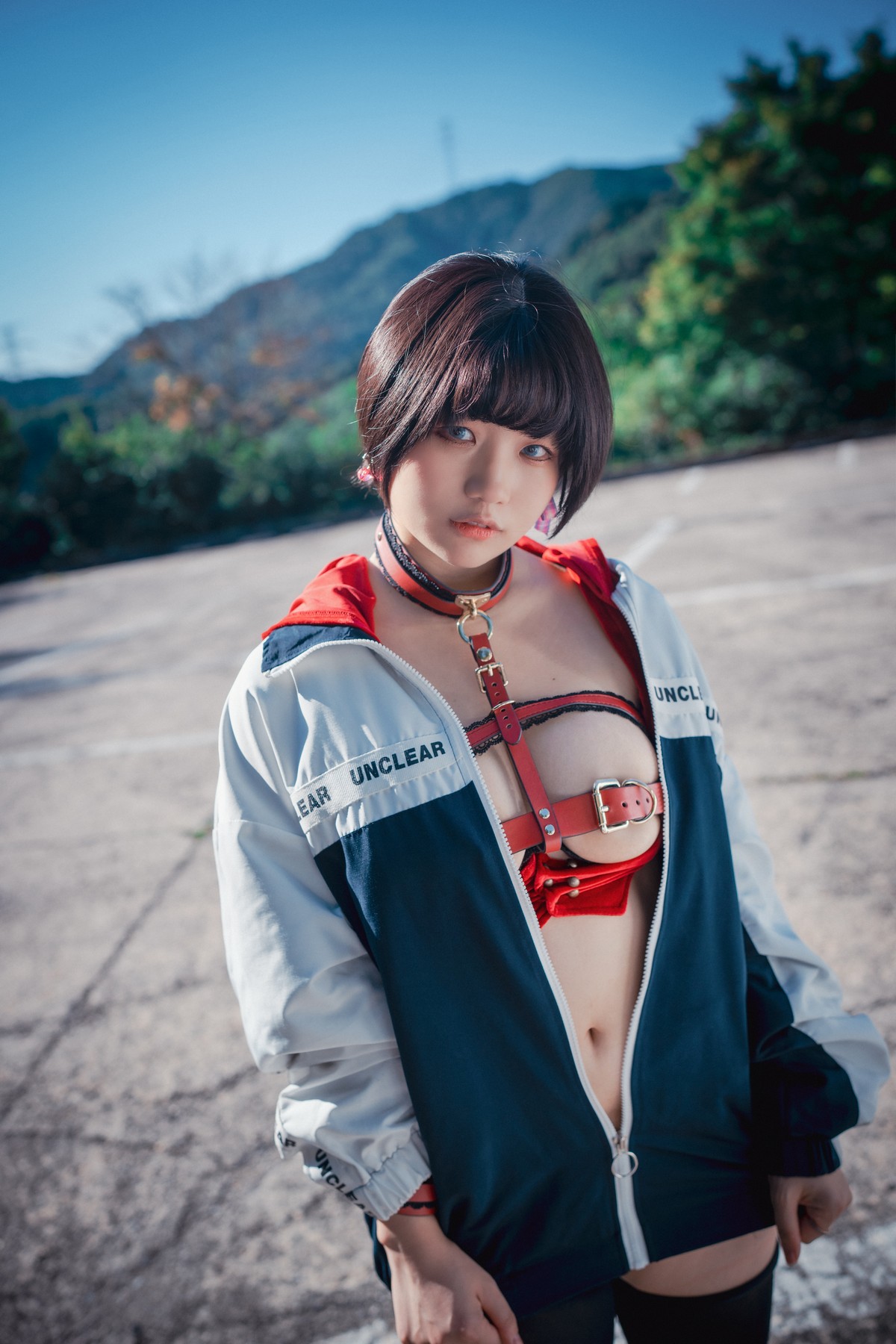 [DJAWA]No.194_Mimmi_Naughty Red Hiring Hood主题户外红色情趣服饰惹火诱惑写真125P_极品性感美女