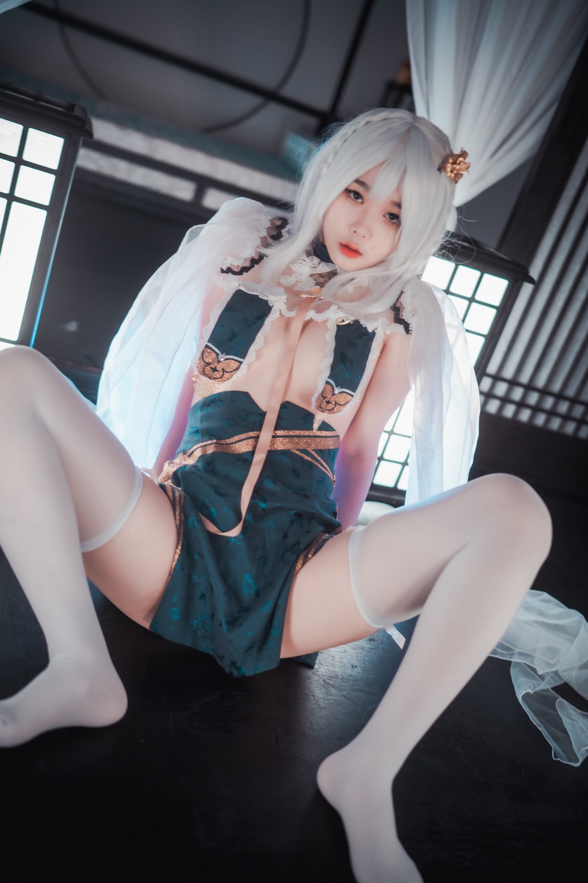 [DJAWA]No.189_模特Zia_Azure Horizons主题性感情趣旗袍露豪乳翘臀惹火诱惑写真55P_极品性感美女