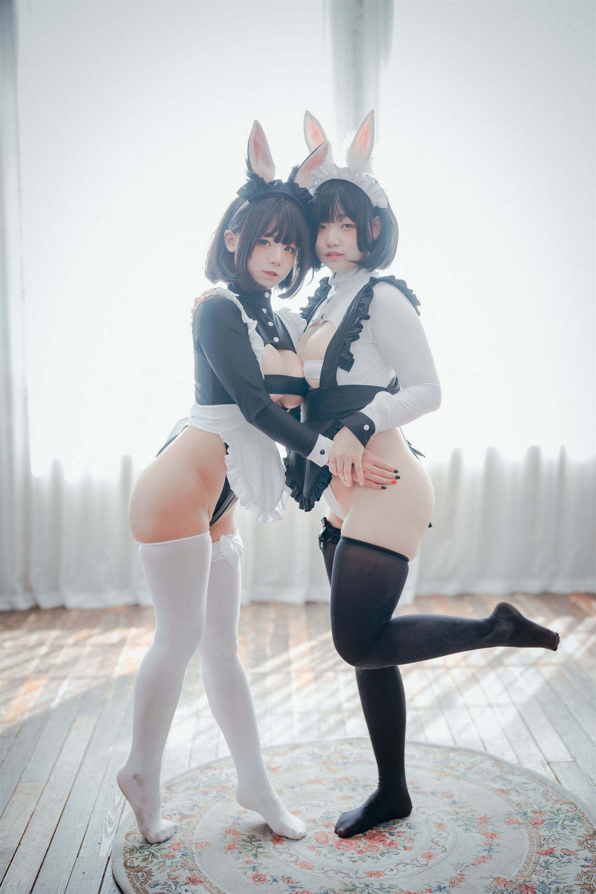 [DJAWA]No.193_模特Maruemon & Mimmi_Maid Mansion主题性感姐妹花私房诱惑写真121P_极品性感美女