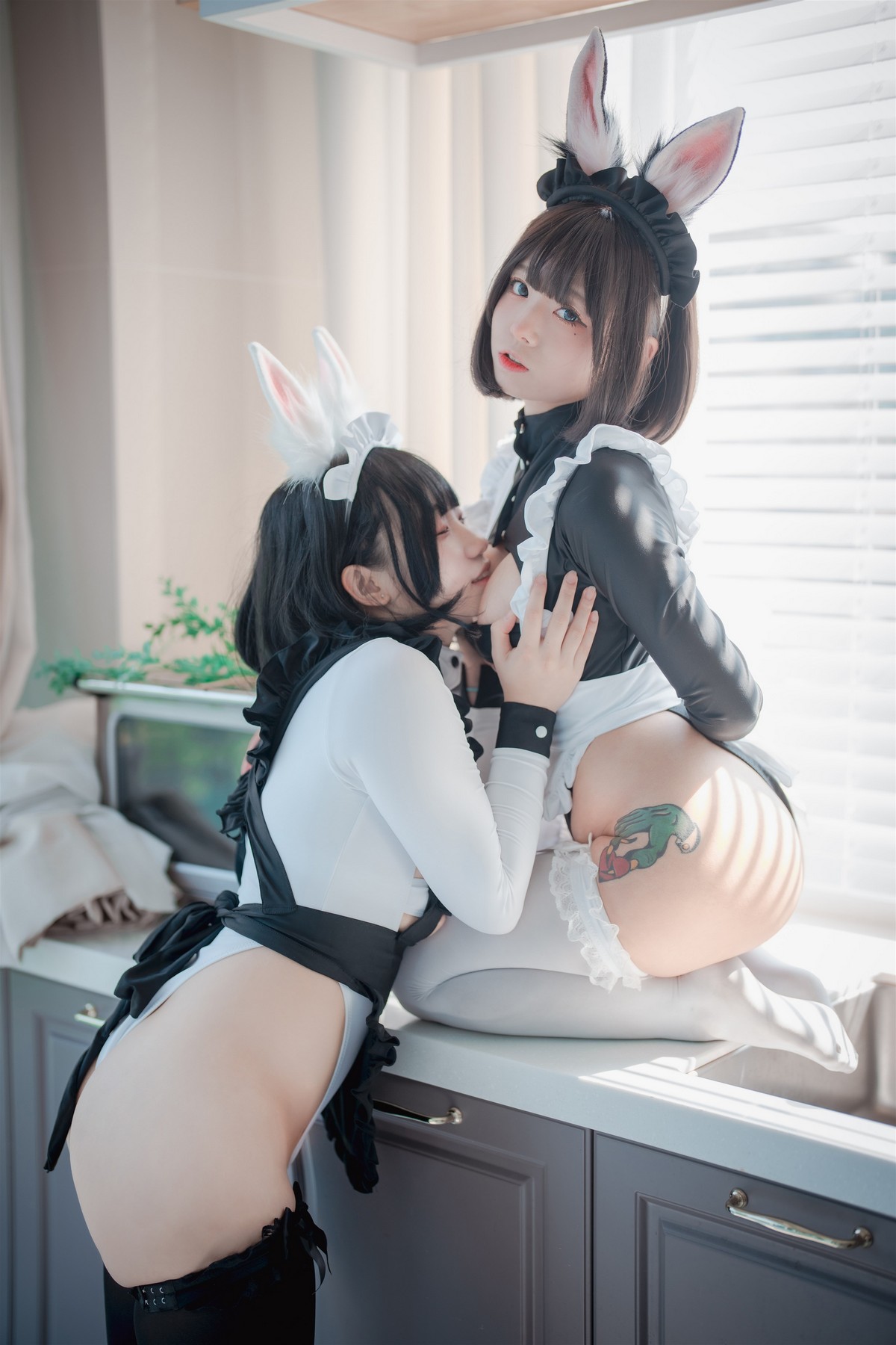 [DJAWA]No.193_模特Maruemon & Mimmi_Maid Mansion主题性感姐妹花私房诱惑写真121P_极品性感美女