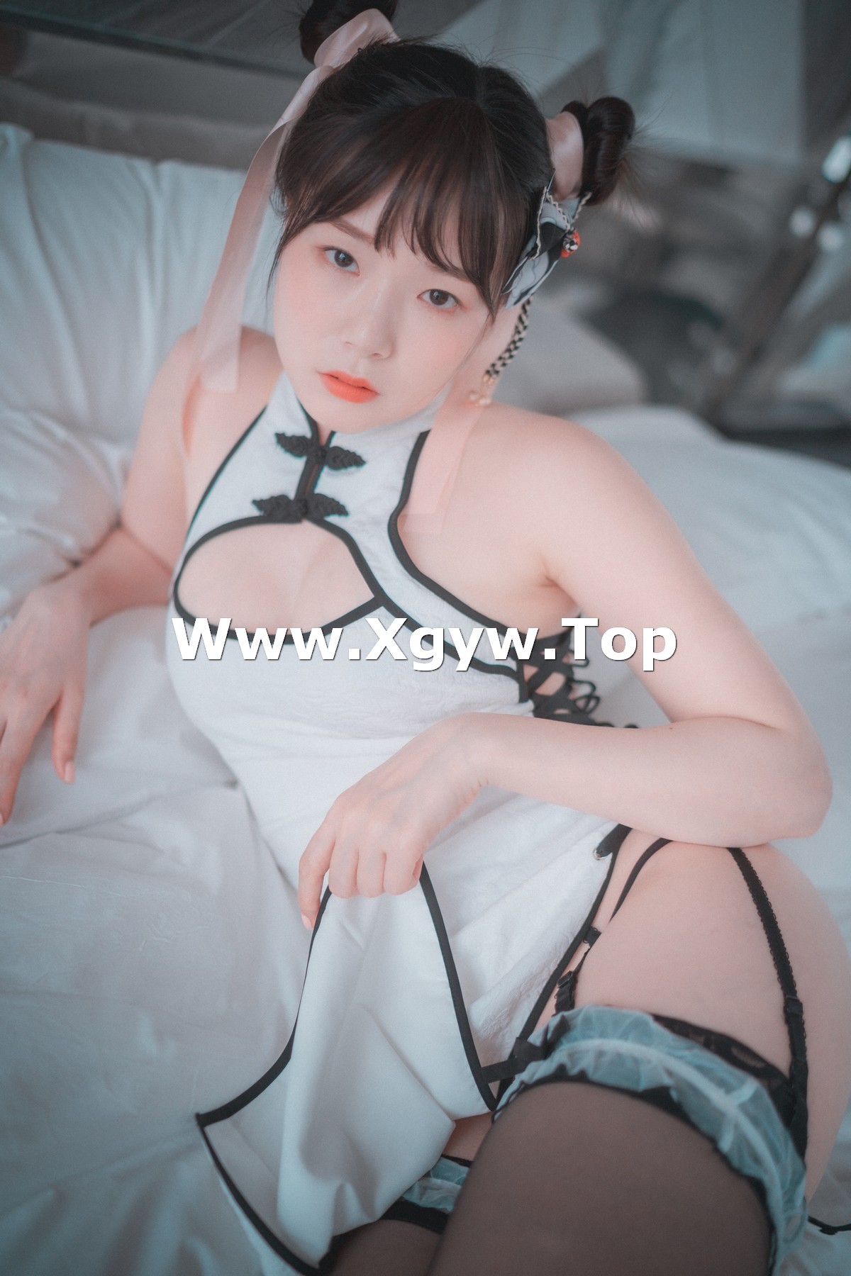 [DJAWA]No.198_模特PIA_Goth & Oriental主题性感黑色情趣内衣+白色旗袍完美诱惑写真111P_极品性感美女