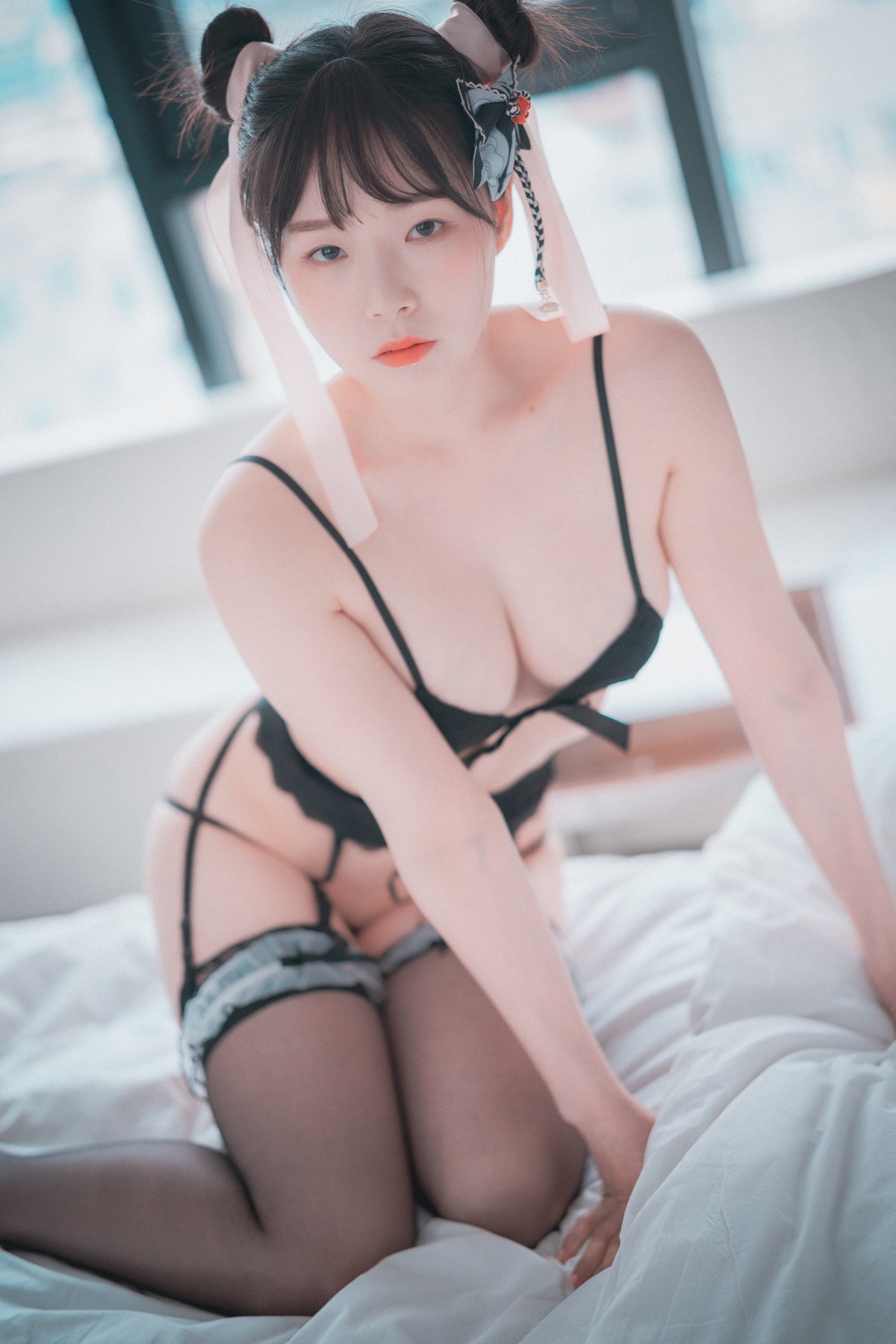 [DJAWA]No.198_模特PIA_Goth & Oriental主题性感黑色情趣内衣+白色旗袍完美诱惑写真111P_极品性感美女