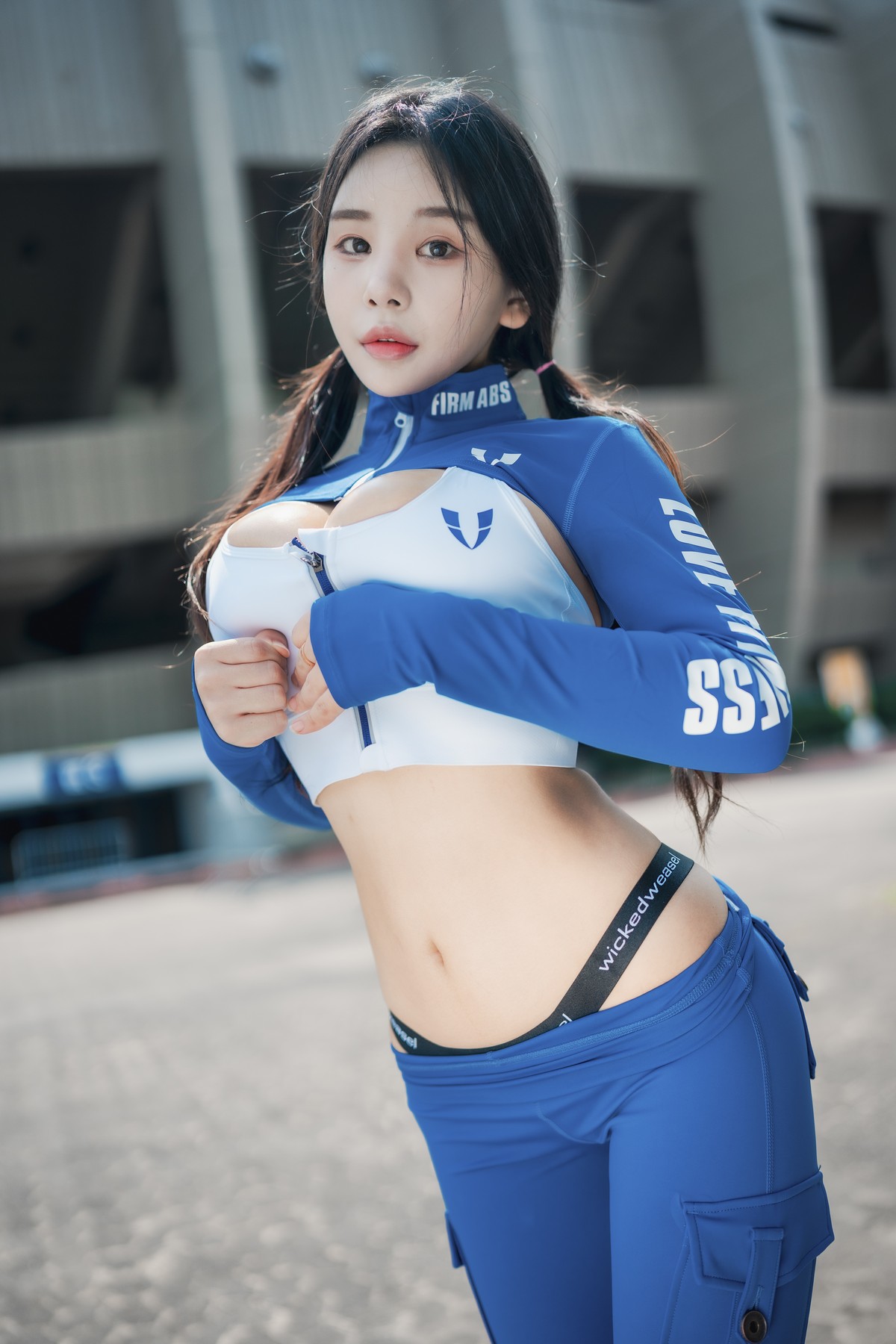 [DJAWA]No.202_模特Zzyuri_Loose&Tight Refreshing Blue主题性感运动装露豪乳诱惑写真82P_极品性感美女