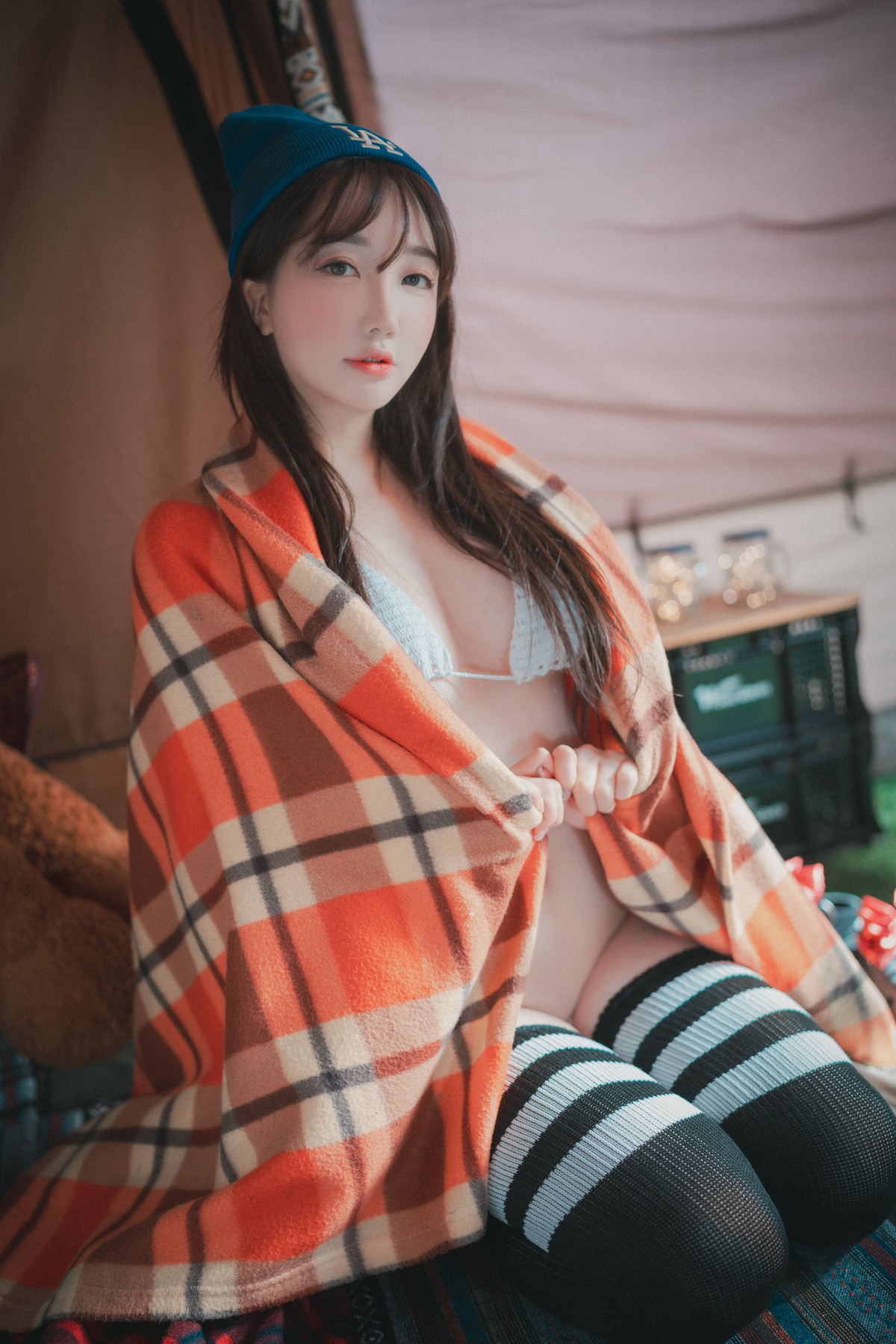 [DJAWA]No.169_Yeeun_Romantic Winter Glamping主题白色针织内衣秀豪乳诱惑写真99P_极品性感美女