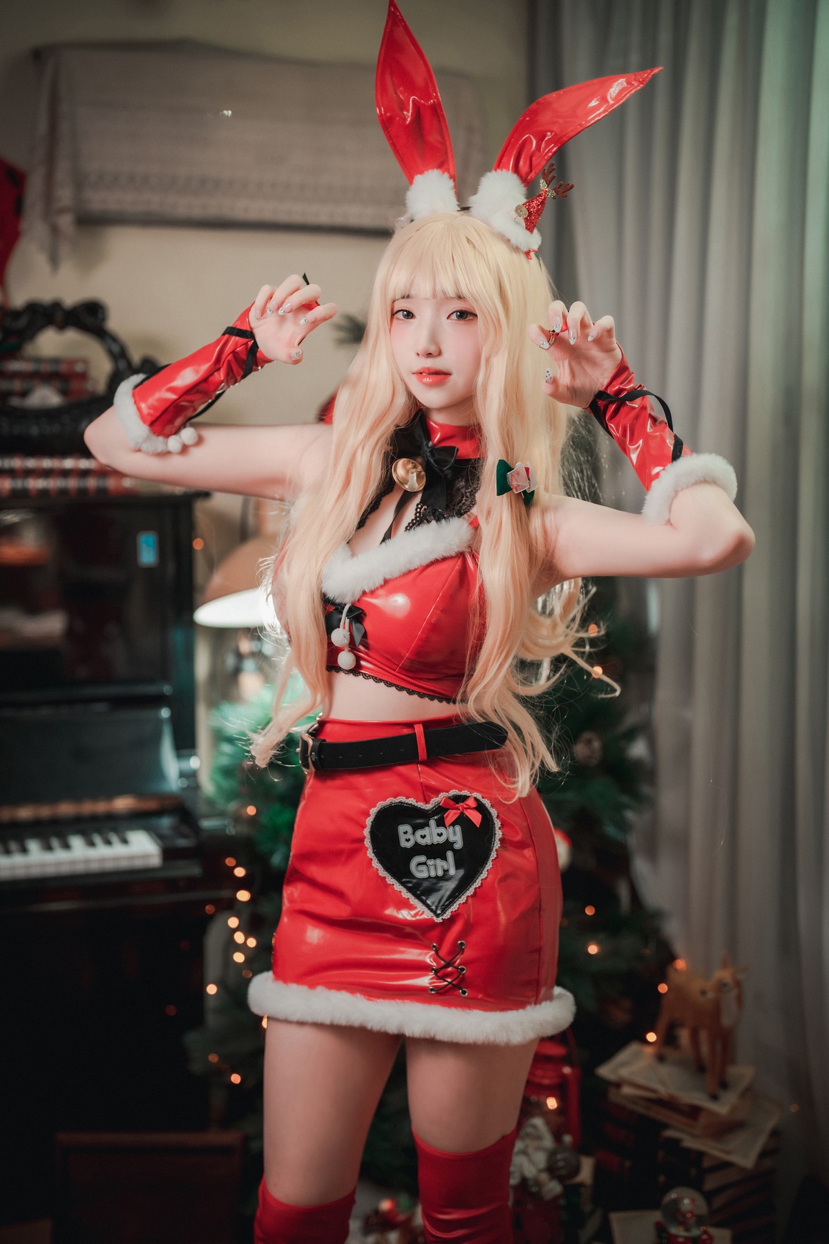 [DJAWA]No.180_模特Bambi_Christmas Special 2021主题红色皮质兔女郎惹火诱惑写真132P_极品性感美女