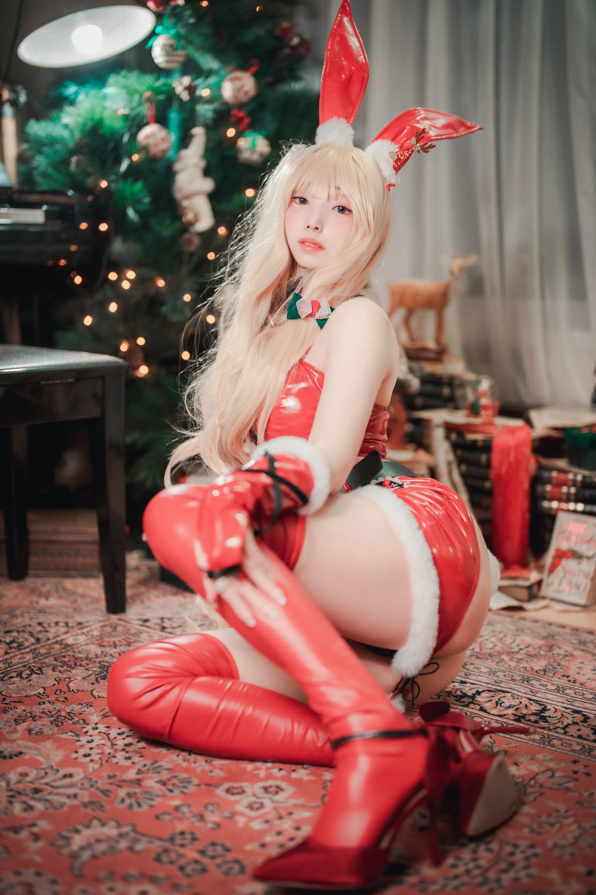 [DJAWA]No.180_模特Bambi_Christmas Special 2021主题红色皮质兔女郎惹火诱惑写真132P_极品性感美女