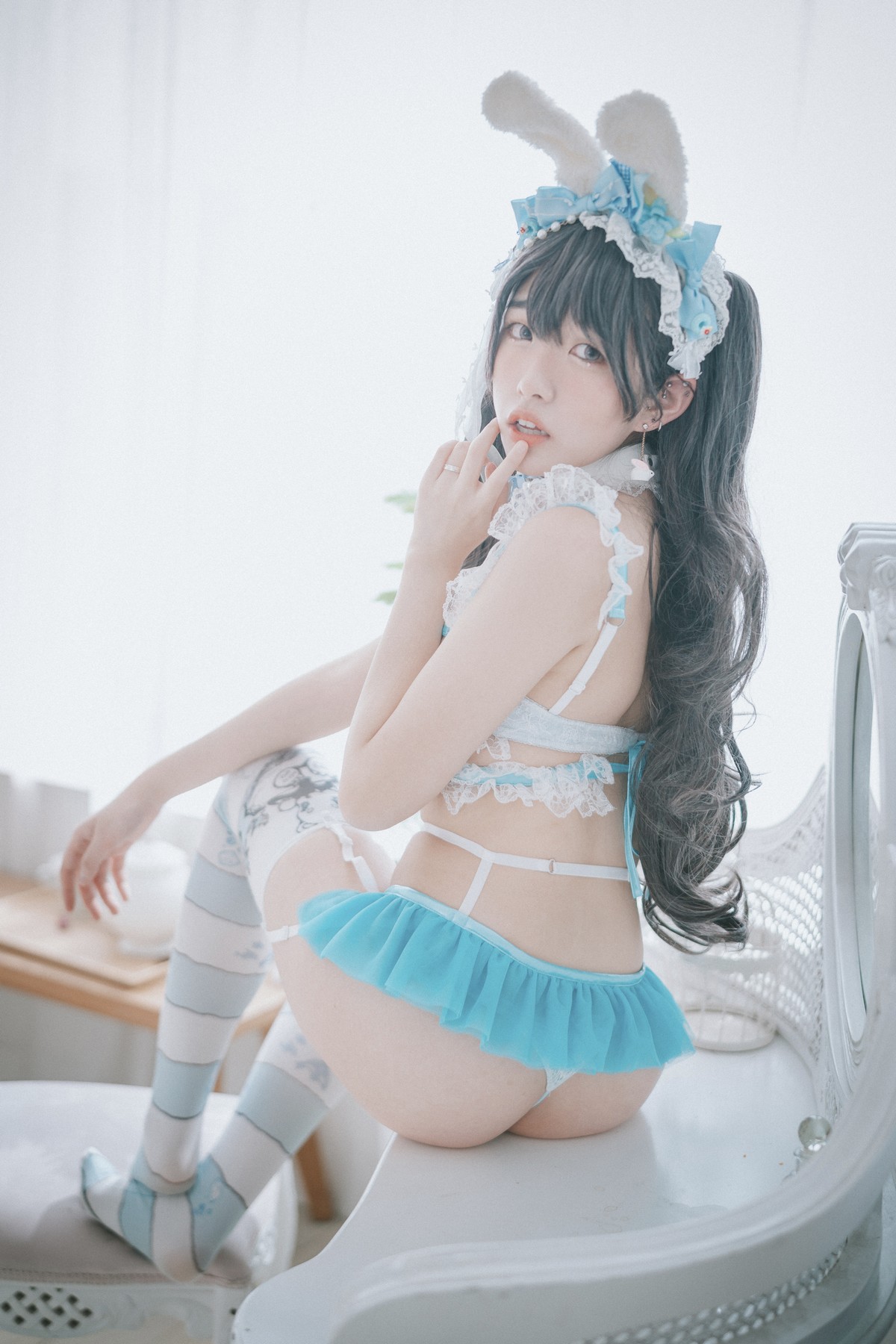 [DJAWA]No.157_模特Sonson_Turquoise Bunny主题性感兔女郎服饰配白丝吊袜诱惑写真51P_极品性感美女