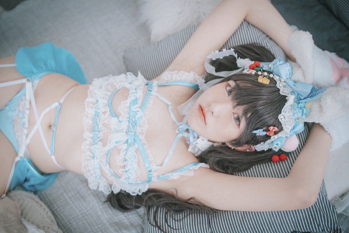 [DJAWA]No.157_模特Sonson_Turquoise Bunny主题性感兔女郎服饰配白丝吊袜诱惑写真51P_极品性感美女