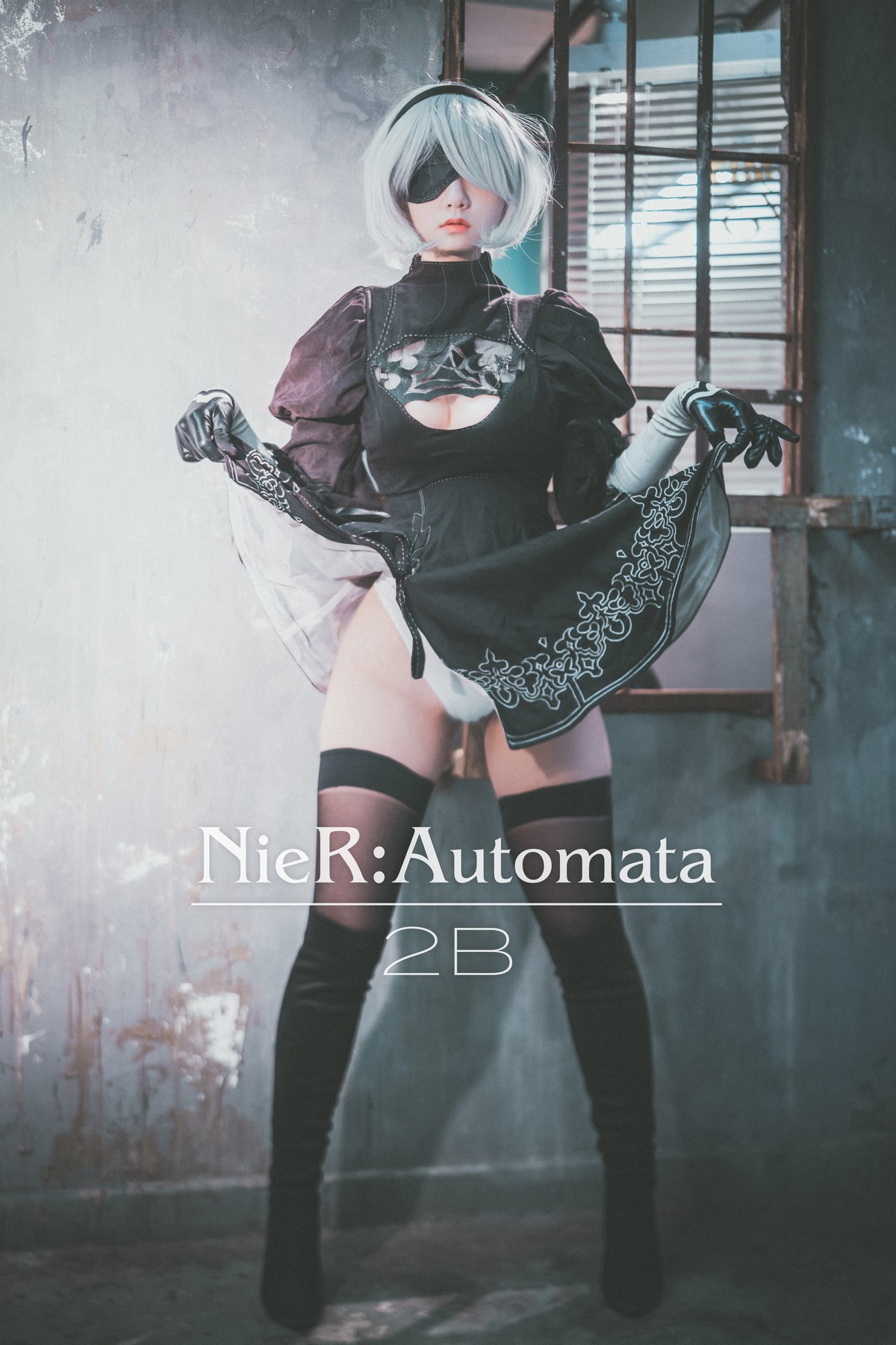 [DJAWA]No.131_模特Jenny_NieR Automata 2B主题黑色服饰露白色内裤秀翘臀诱惑写真47P_极品性感美女