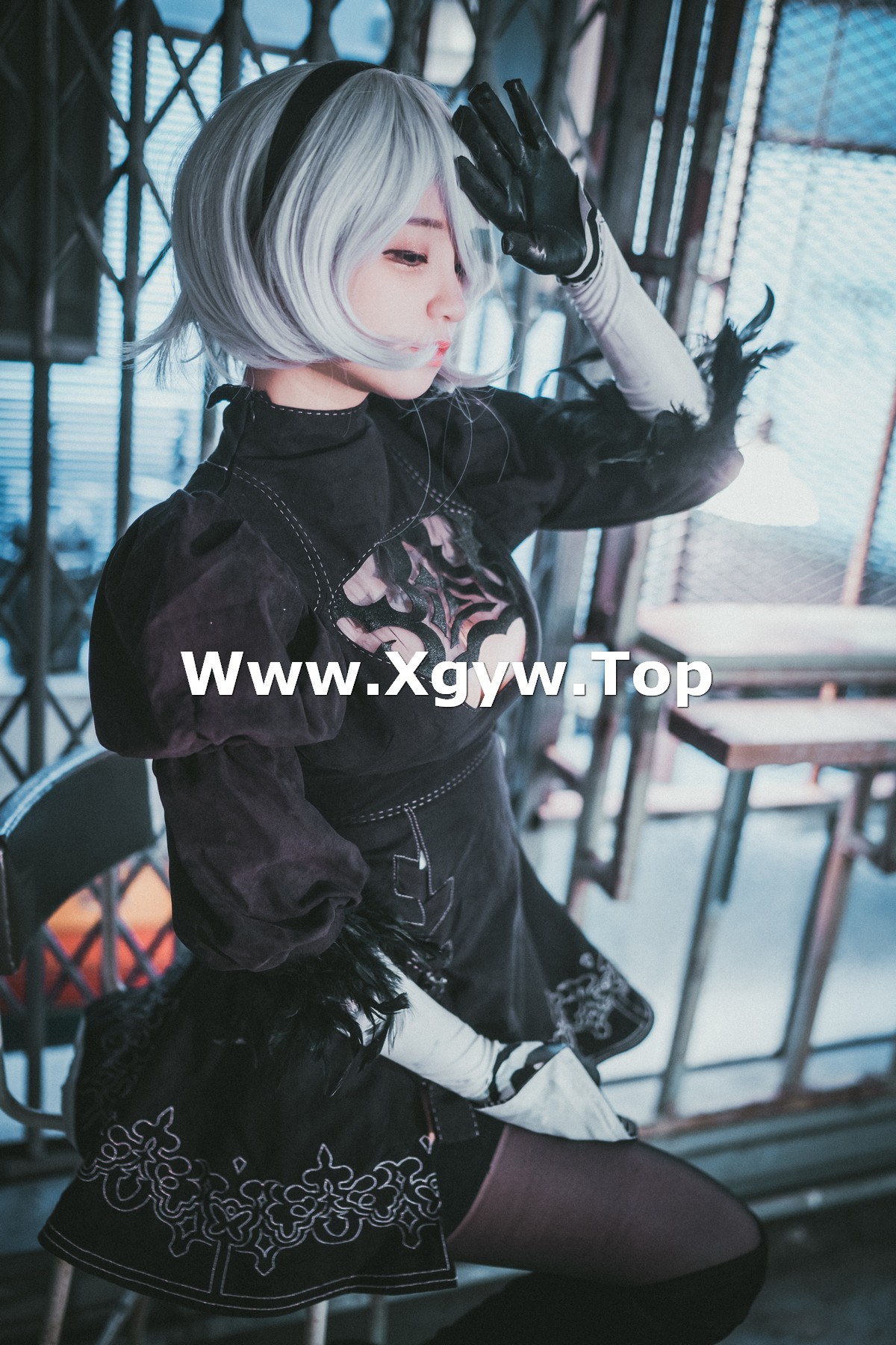 [DJAWA]No.131_模特Jenny_NieR Automata 2B主题黑色服饰露白色内裤秀翘臀诱惑写真47P_极品性感美女