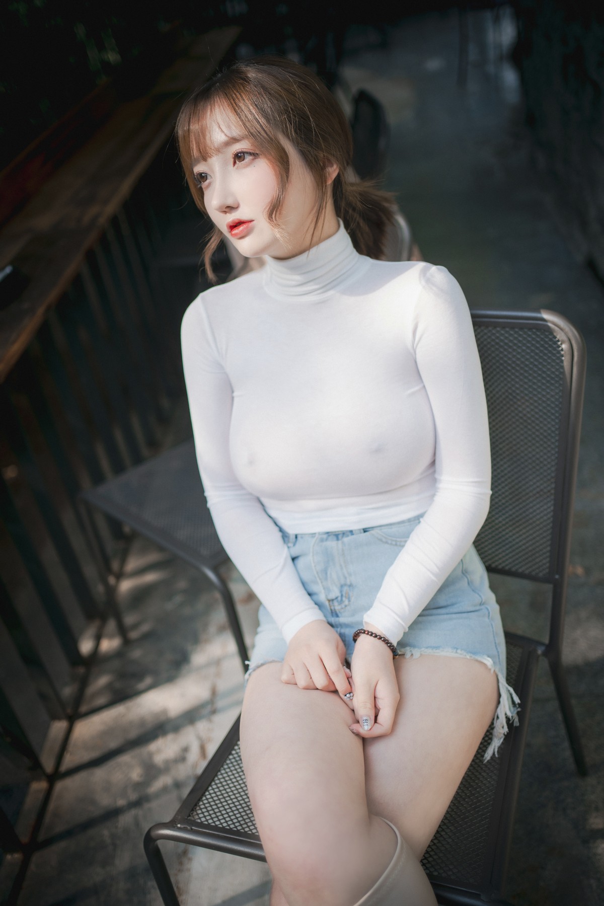 [DJAWA]No.135_模特Yeeun_A Snap of Intimacy主题性感真空白T秀傲人豪乳诱惑写真150P_极品性感美女