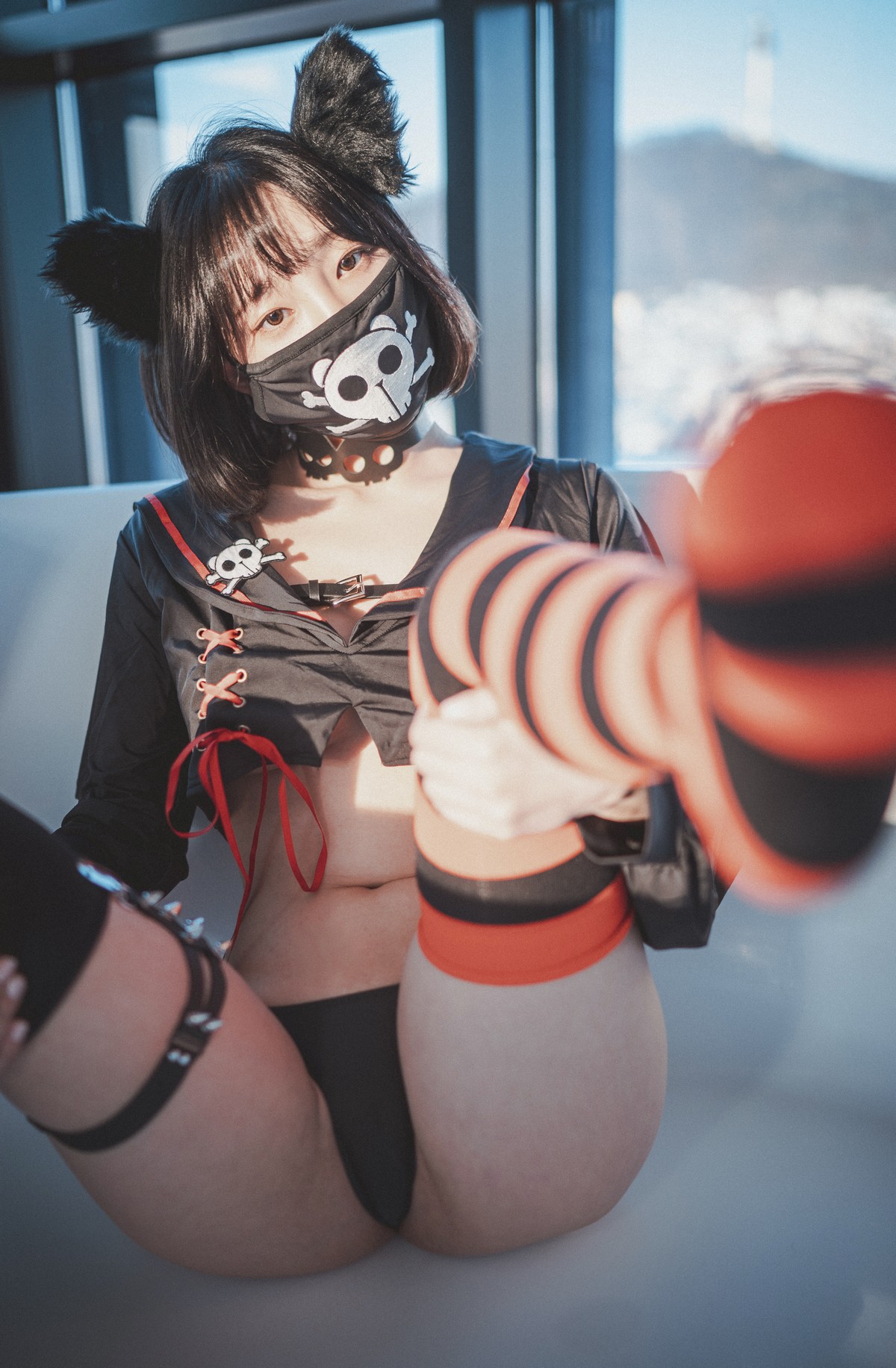 [DJAWA]No.143_模特Kang Inkyung_Masked Pirate主题私房性感黑色服饰迷人诱惑写真41P_极品性感美女