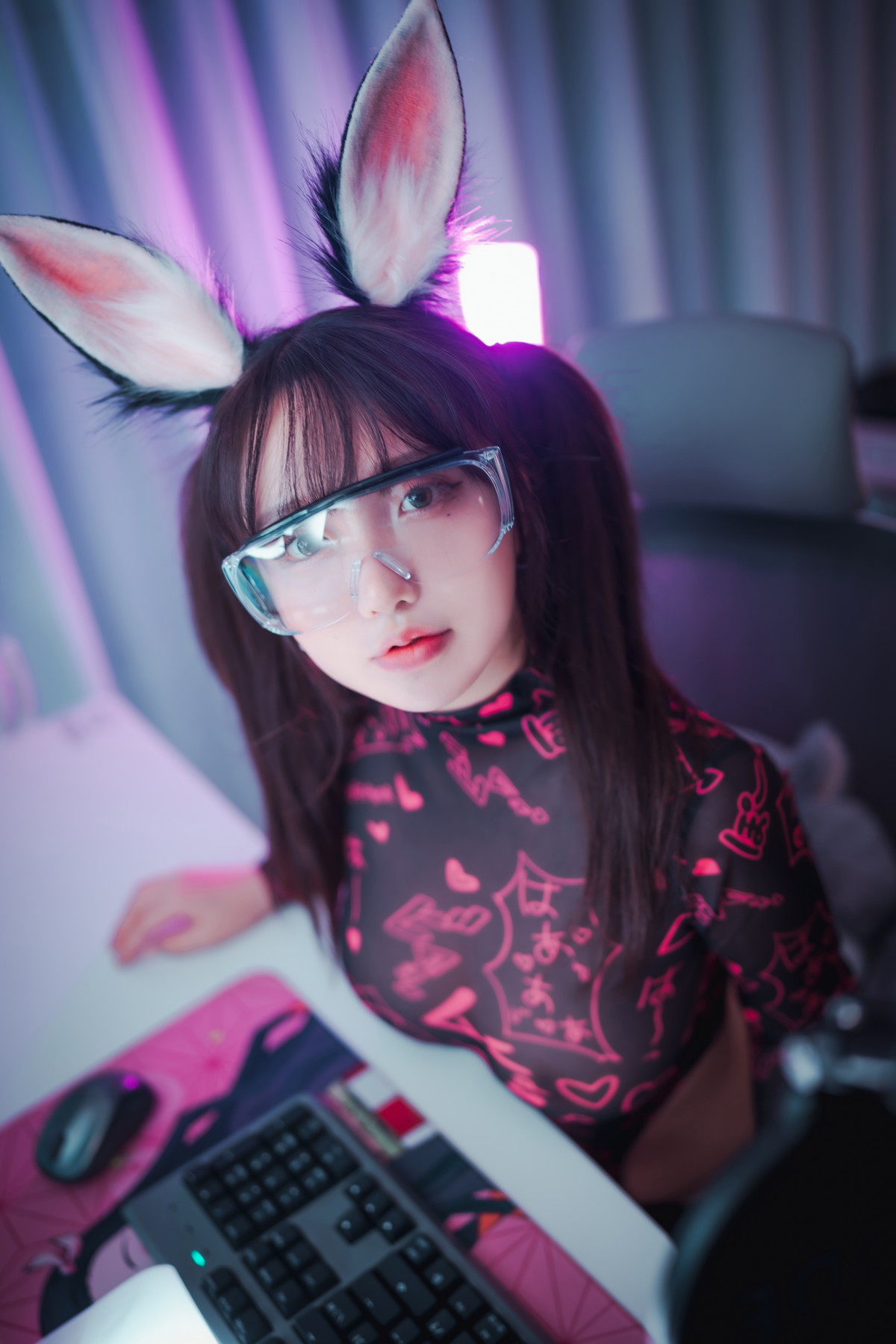 [DJAWA]No.208_模特Yeeun_Retro Gaming Girl主题私房性感多套服饰秀翘臀美腿诱惑写真96P_极品性感美女