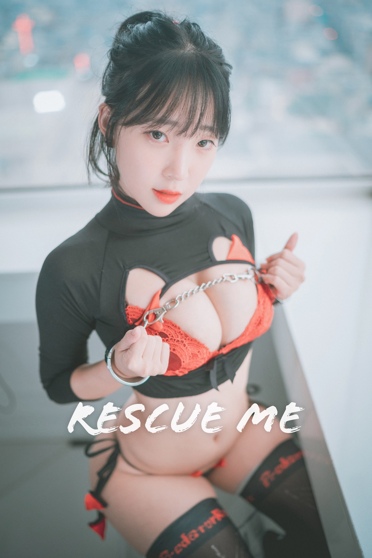 [DJAWA]No.092_模特Kang Inkyung_Rescue Me主题私房黑色露胸服饰秀豪乳诱惑写真32P_极品性感美女