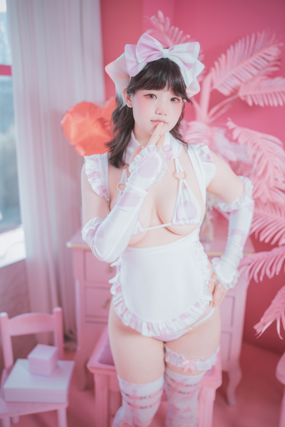 [DJAWA]No.212_模特Mimmi_Cream Cow Milk主题私房性感牛奶三点式内衣撩人诱惑写真106P_极品性感美女