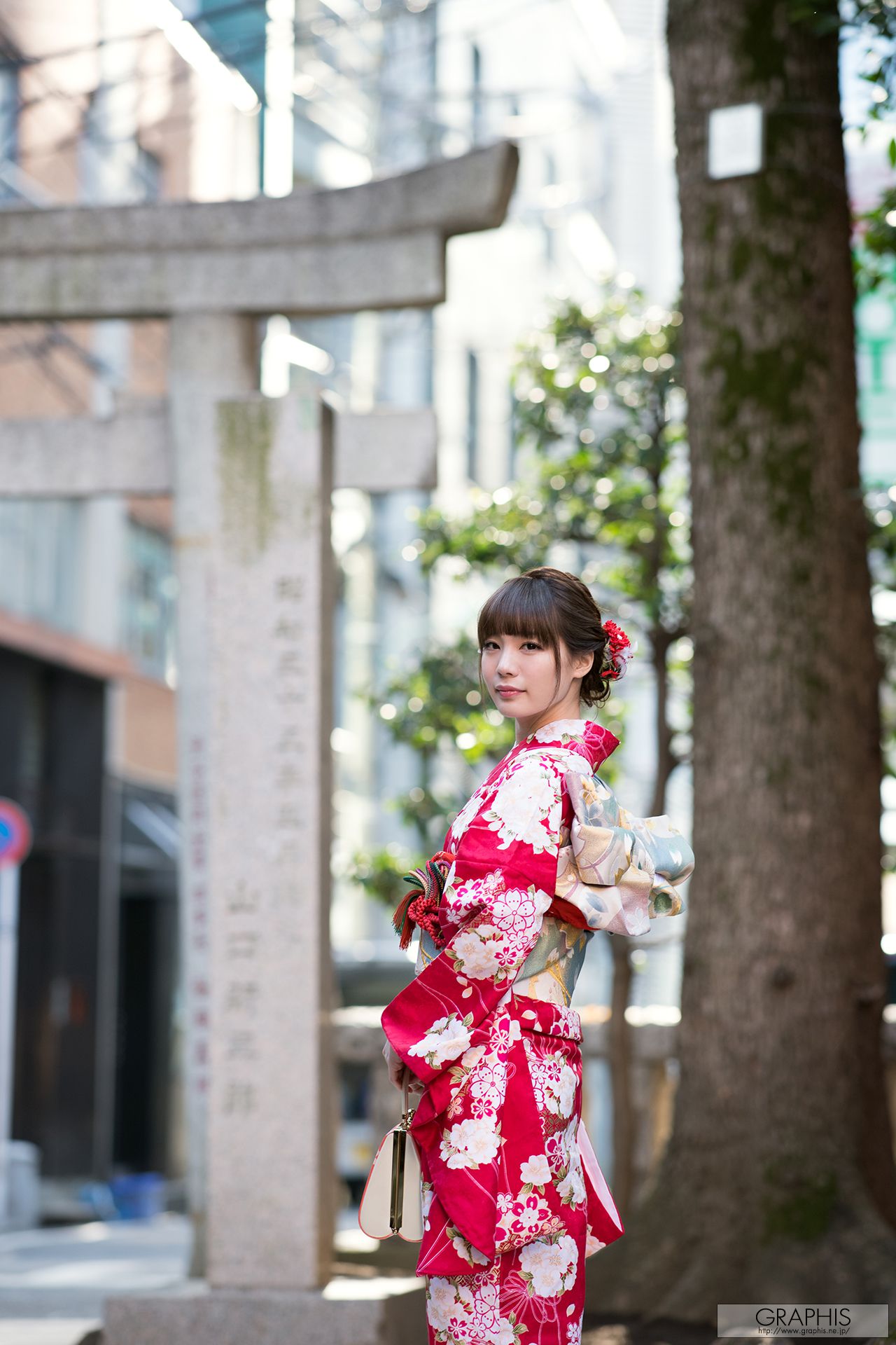 Airi Suzumura 鈴村あいり [Graphis] 期間限定 Limited Edition 写真集