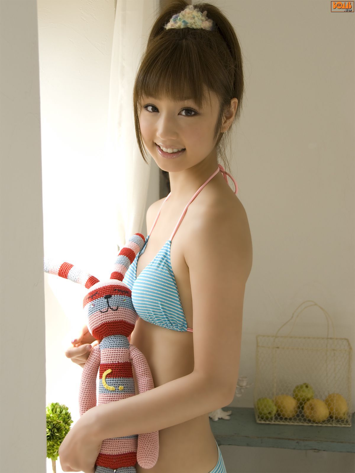 [Bomb.TV] 2009年11月刊 小倉優子 Yuko Ogura 写真集