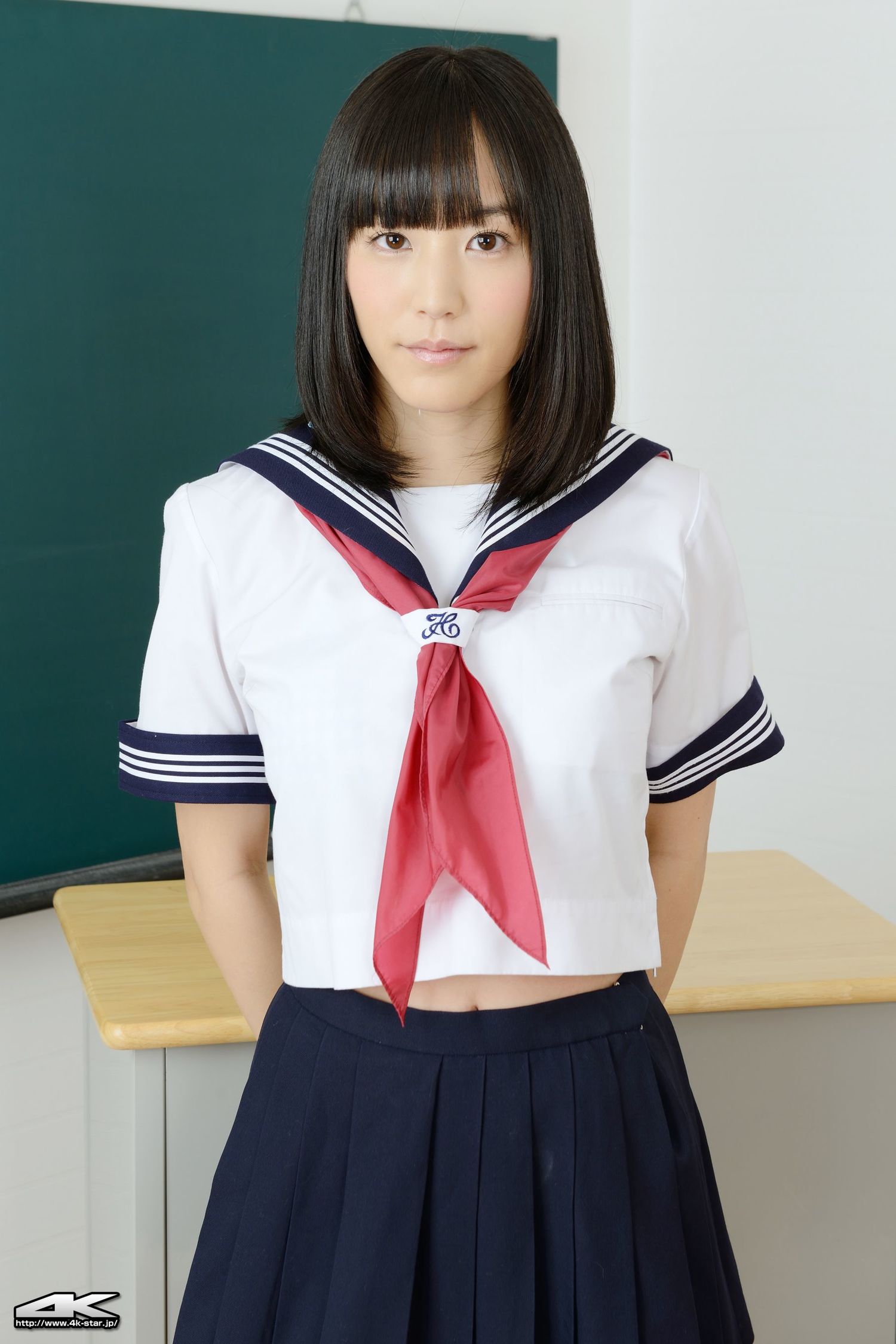 [4K-STAR] NO.00306 浜田由梨 School Girl JK制服 写真集