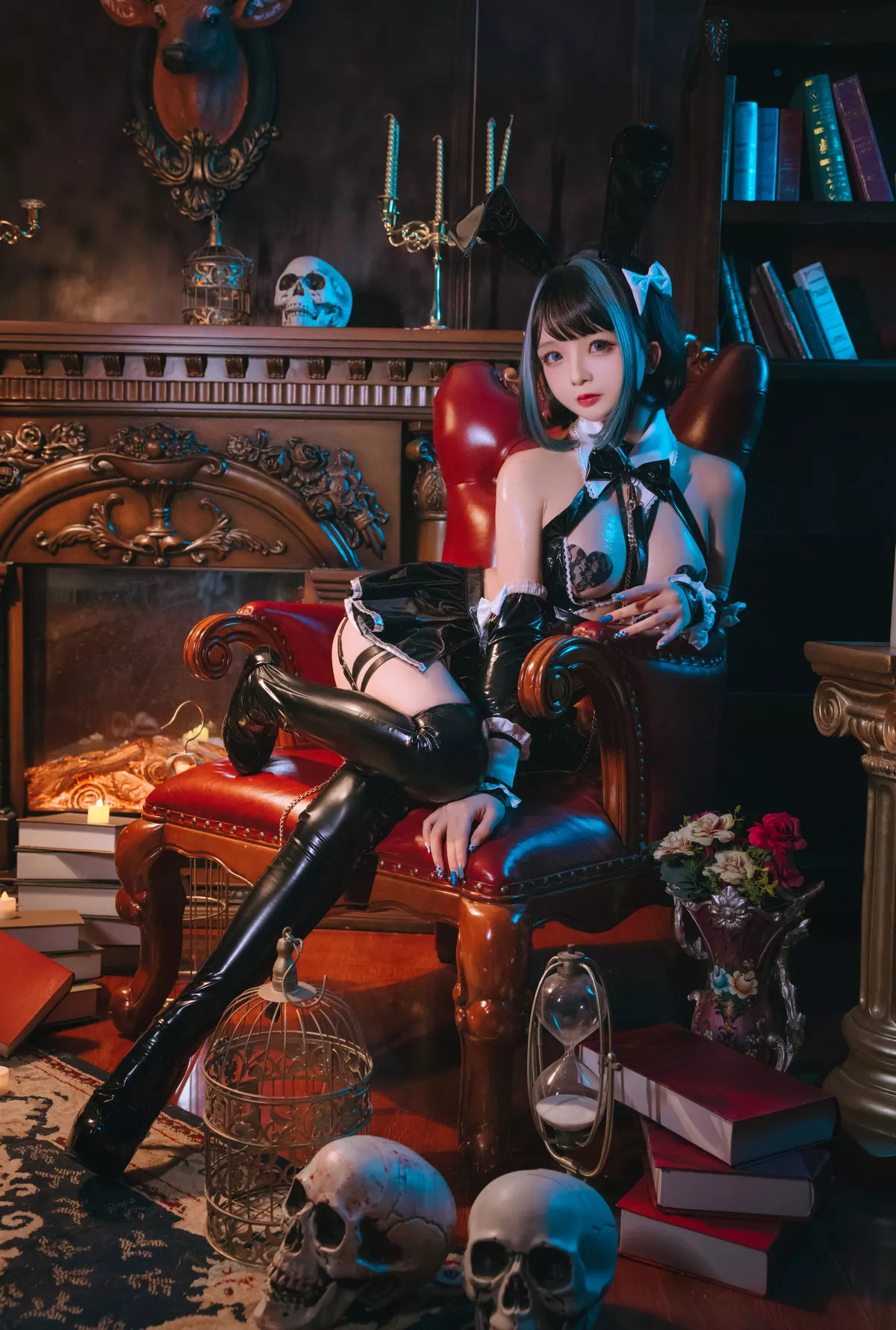 Cosplay美女日奈娇万圣恶魔皮衣主题性感黑色皮质连体内衣秀豪乳遮点诱惑写真66P_极品性感美女