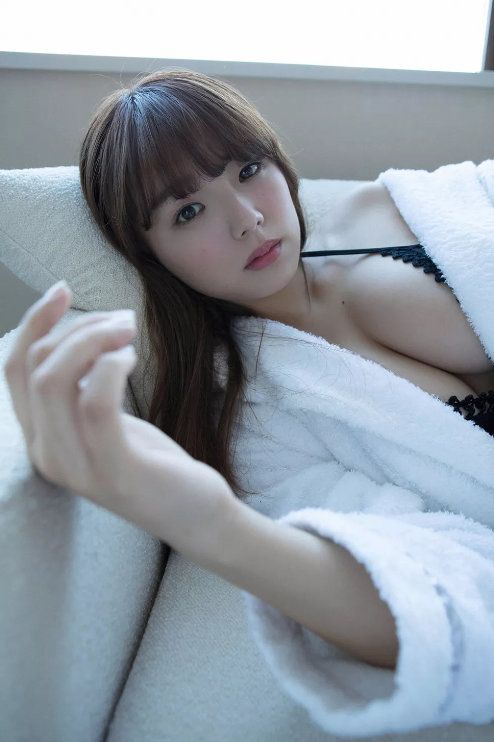 [YS Web]Vol.637_日本百看不厭的美胸妹子筱崎愛性感内衣寫真97P_極品性感美女