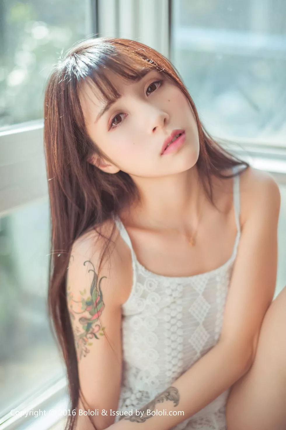 [BoLoli波蘿社新刊]Vol.040_嫩模夏美醬卧室私房白色連身裙+蕾絲内褲完美誘惑寫真87P_極品性感美女
