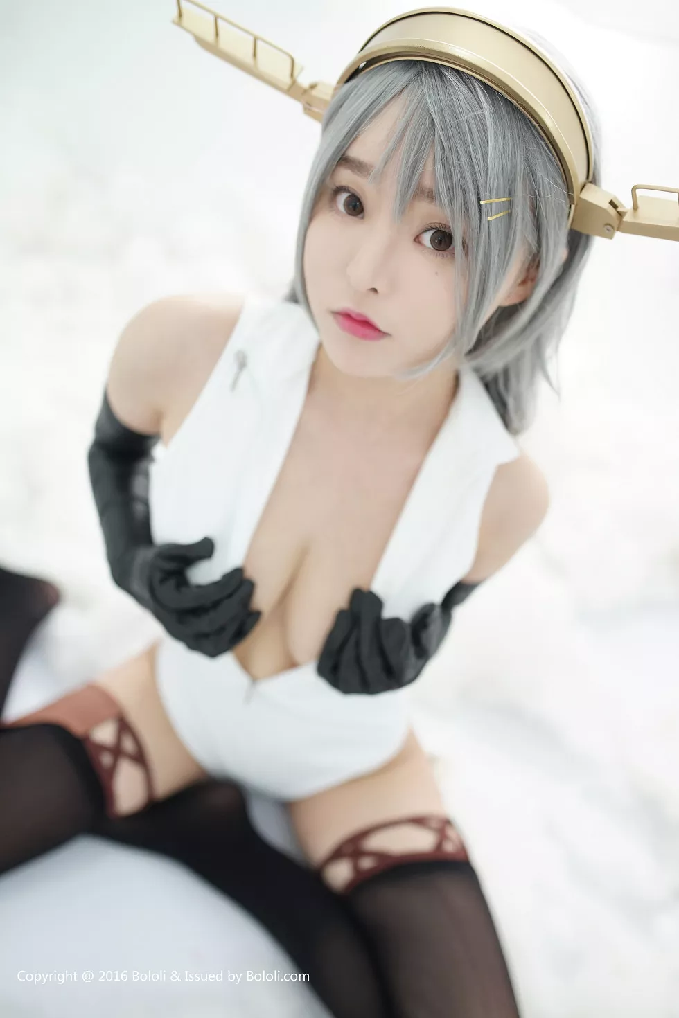 [BoLoli波萝社新刊]Vol.001_嫩模柳侑绮sevenbaby性感Cosplay黑丝美腿写真70P_极品性感美女