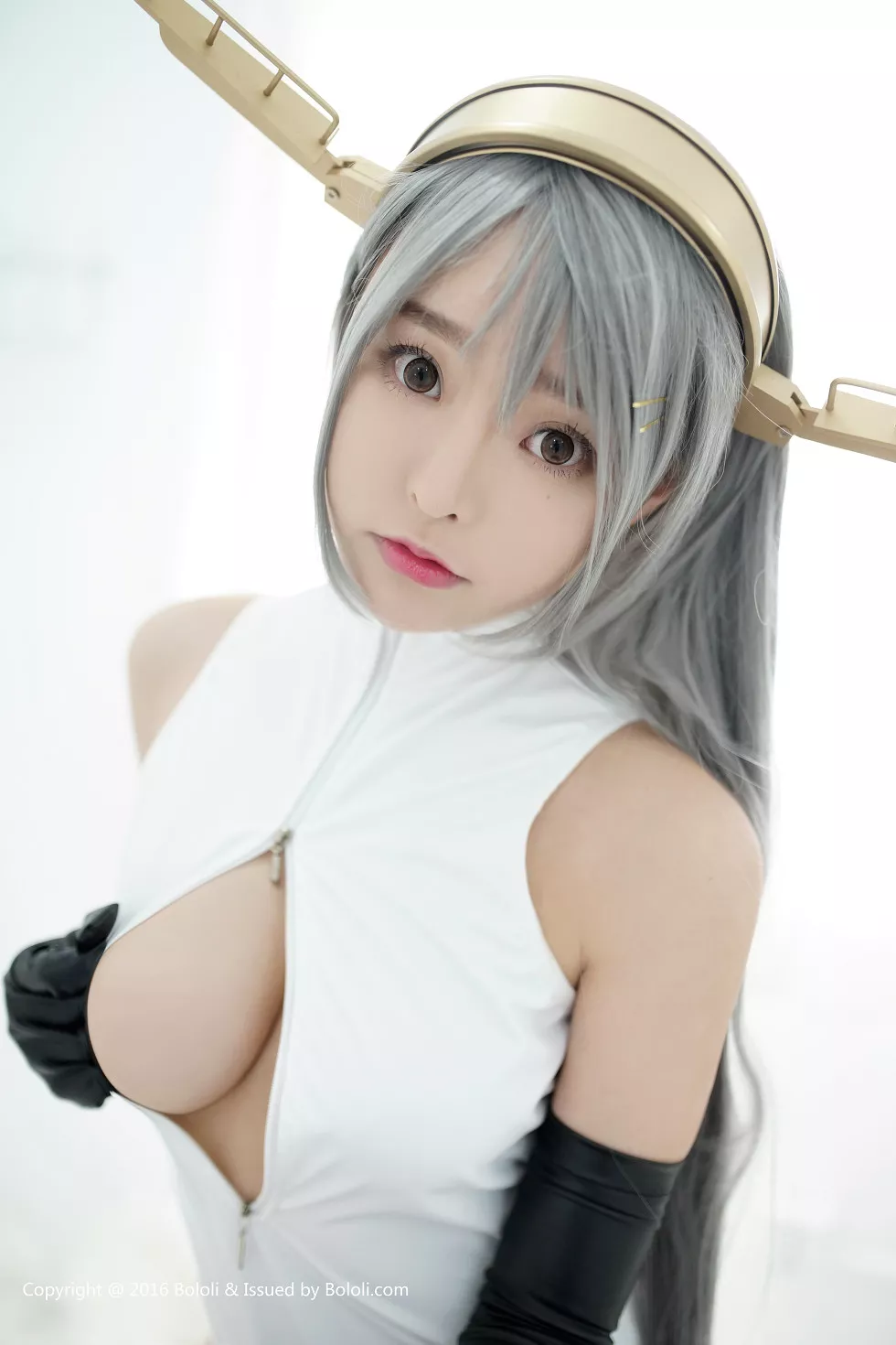 [BoLoli波萝社新刊]Vol.001_嫩模柳侑绮sevenbaby性感Cosplay黑丝美腿写真70P_极品性感美女