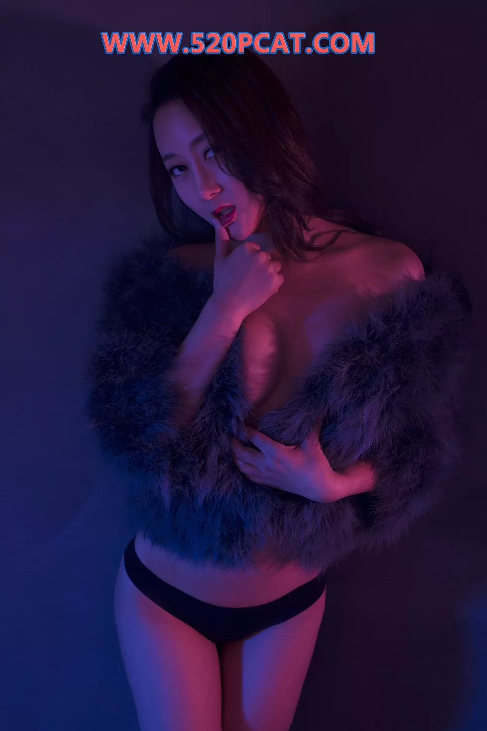 [PartyCat轰趴猫]No.128_黑色性感内衣美女居家私房大尺度全裸露火辣美体诱惑写真32P_极品性感美女