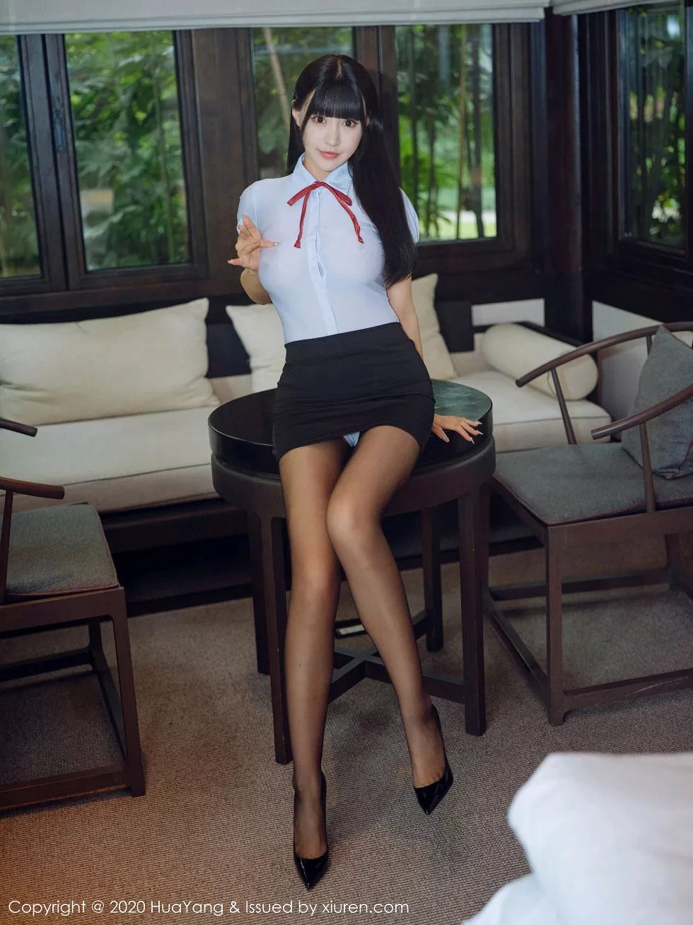 [HuaYang花漾]Vol.318_女神朱可儿Flower西双版纳旅拍性感白衬衣配黑丝裤袜诱惑写真58P_极品性感美女