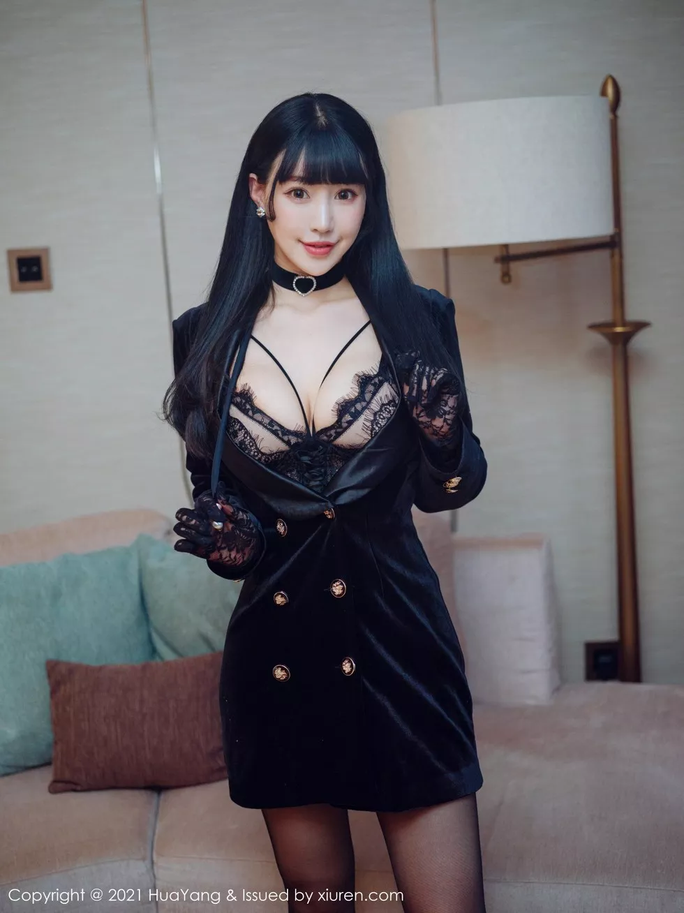 [HuaYang花漾]Vol.355_女神朱可儿Flower厦门旅拍私房黑色蕾丝情趣内衣惹火诱惑写真51P_极品性感美女