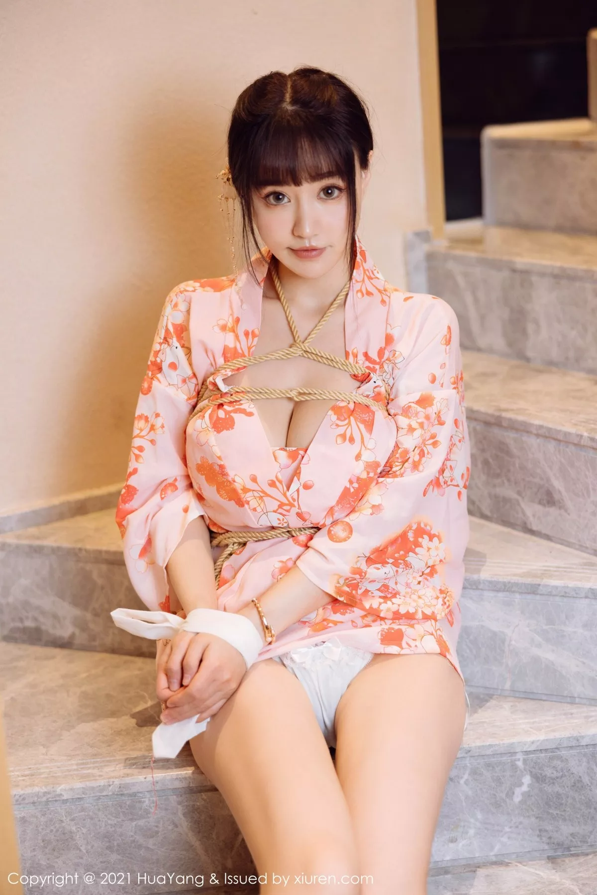 [HuaYang花漾]Vol.463_女神朱可儿Flower成都旅拍温泉内情趣捆绑露豪乳火辣诱惑写真61P_极品性感美女