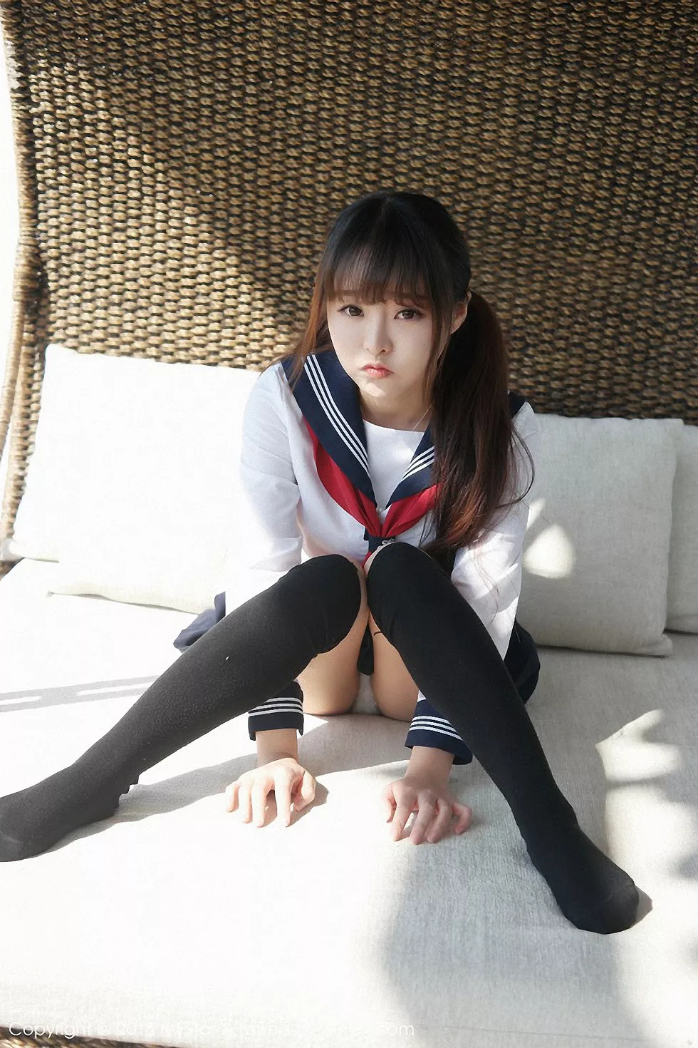 [MFStar模范学院]Vol.002_嫩模柳侑绮Sevenbaby性感学生制服黑丝美腿写真51P_极品性感美女
