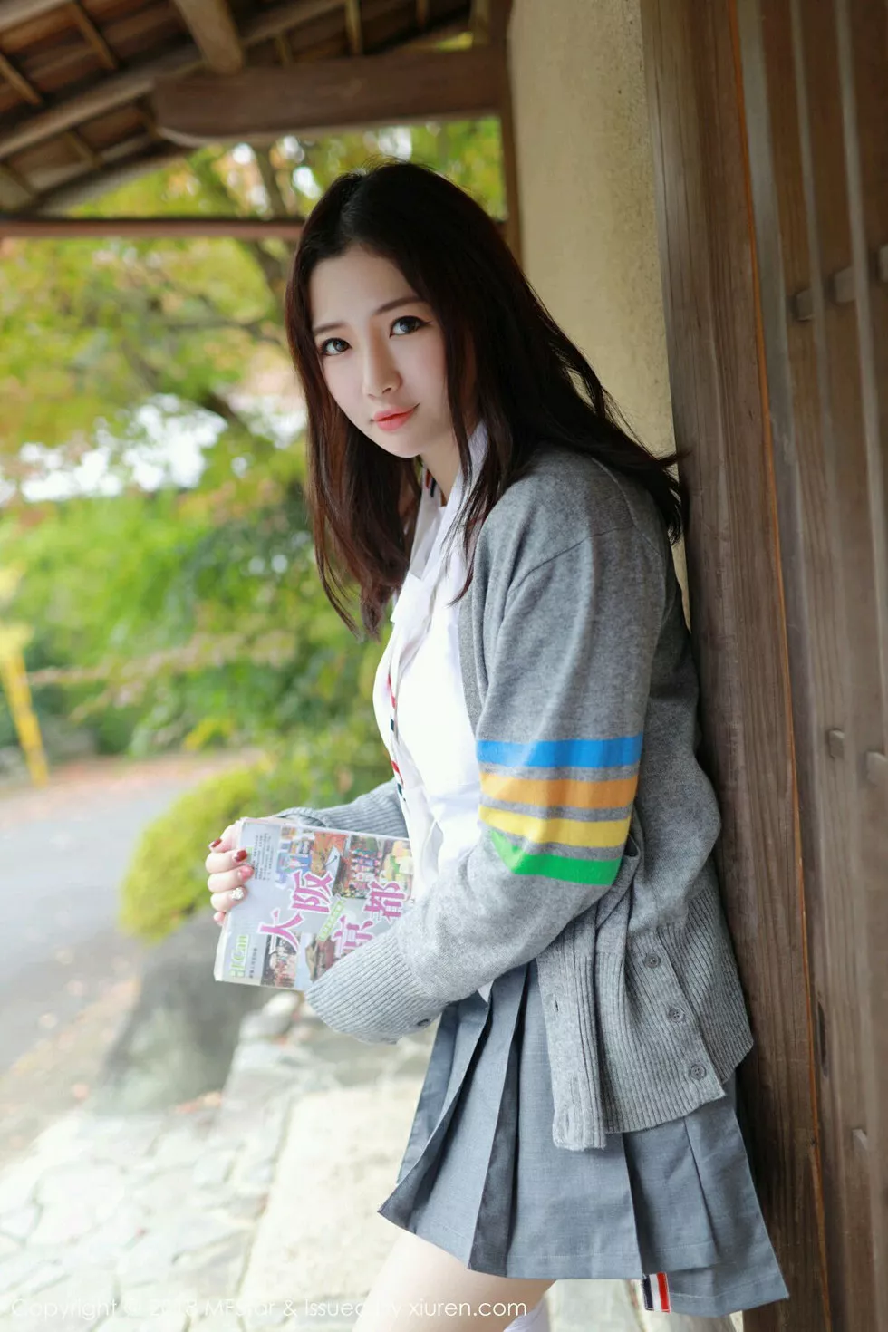 [MFStar模范学院]Vol.162_女神徐cake日本旅拍性感衬衣配短裙半露白嫩美乳诱惑写真40P_极品性感美女