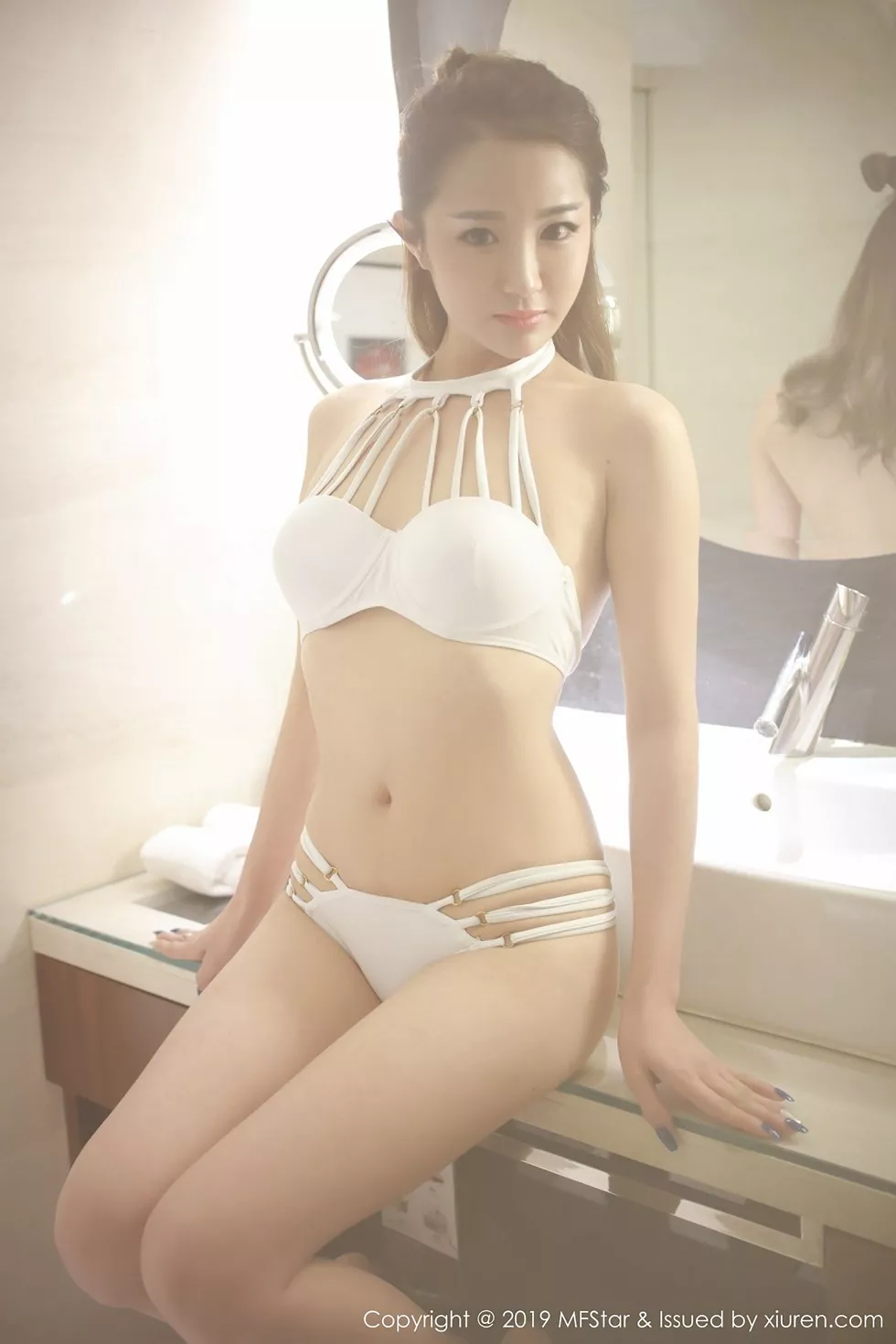 [MFStar模范学院]Vol.179_嫩模Sugar梁莹私房浴室里大尺度全裸泡泡浴极致诱惑写真39P_极品性感美女
