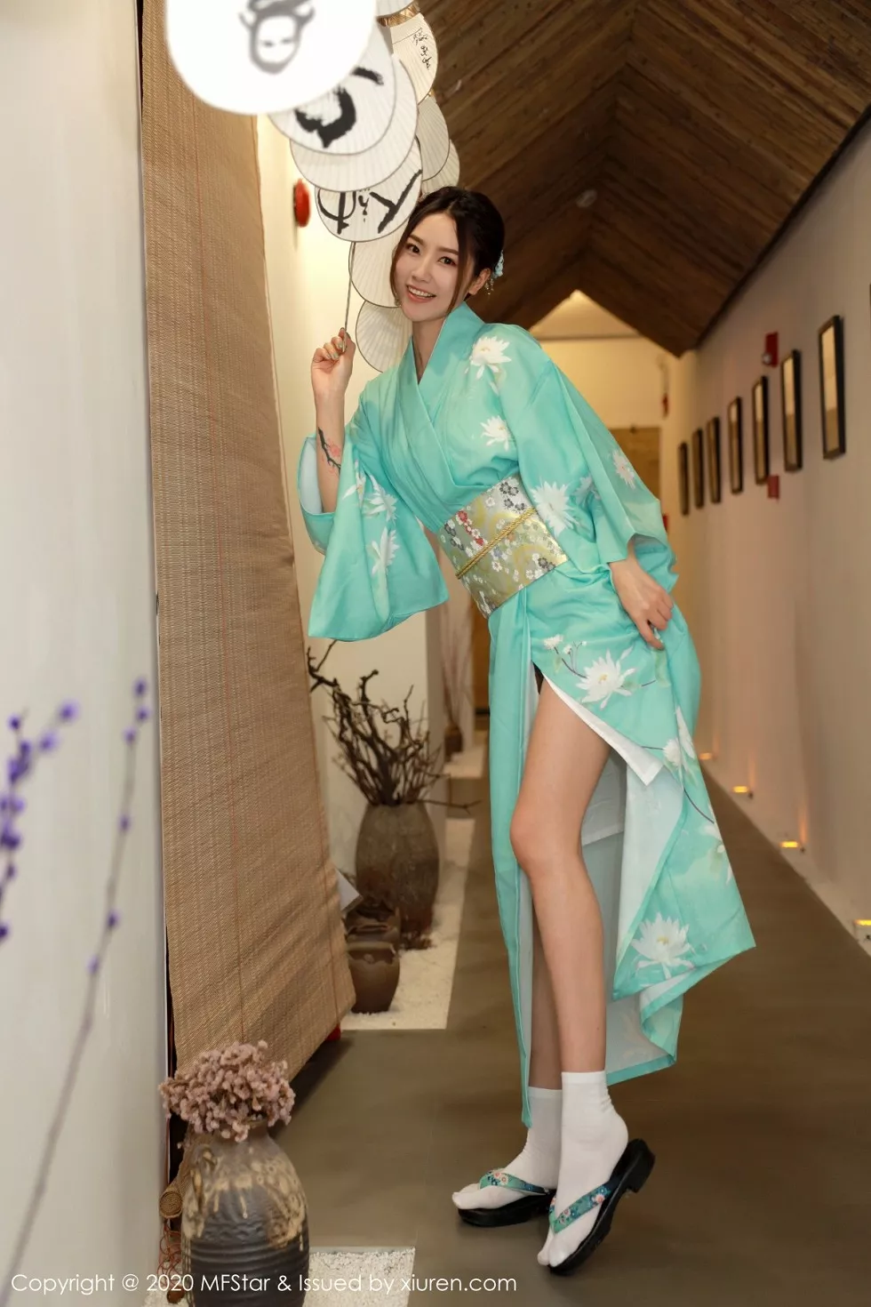 [MFStar模范学院]Vol.332_嫩模方子萱私房床上日系和服半脱秀完美身材诱惑写真71P_极品性感美女