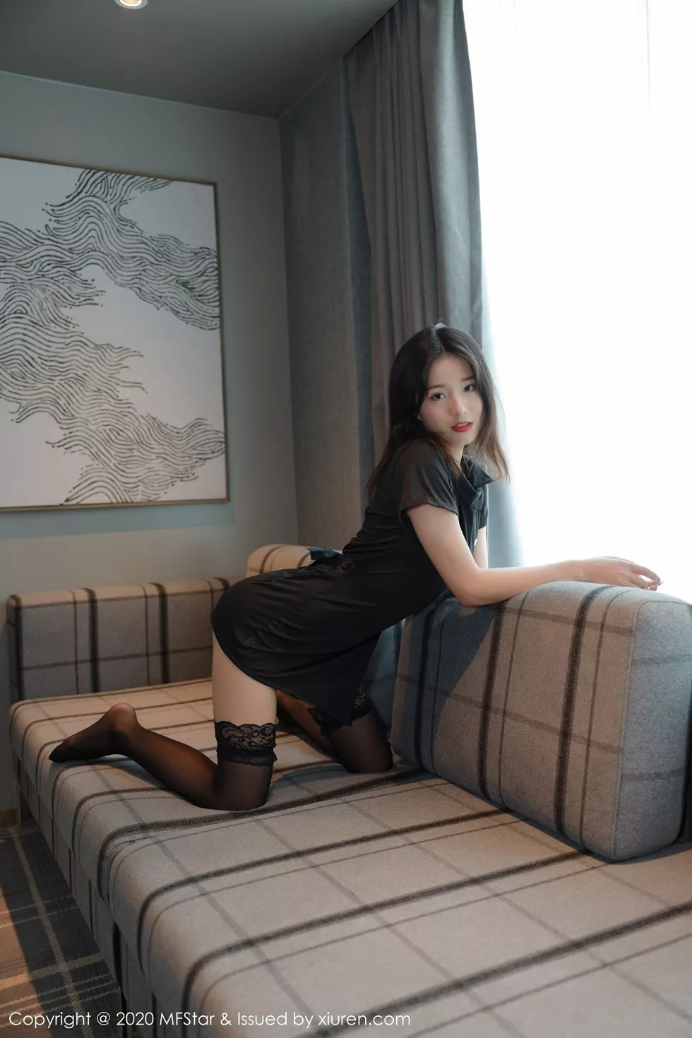 [MFStar模范学院]Vol.375_嫩模仓井优香私房黑色服饰配丁字裤黑色蕾丝袜魅惑写真66P_极品性感美女